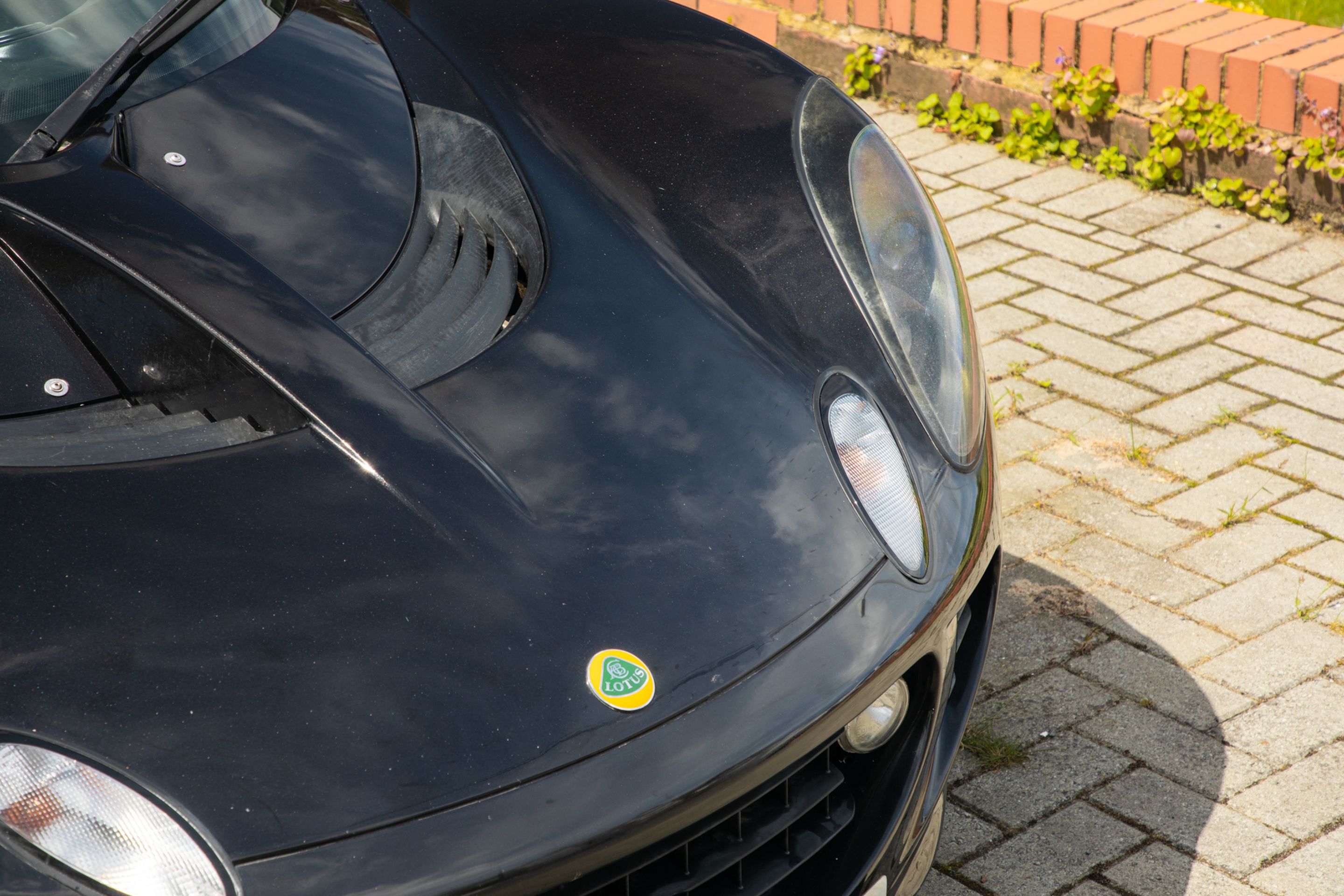 Photo 3 of 12 of 2002 Lotus Elise S2 Supercharged