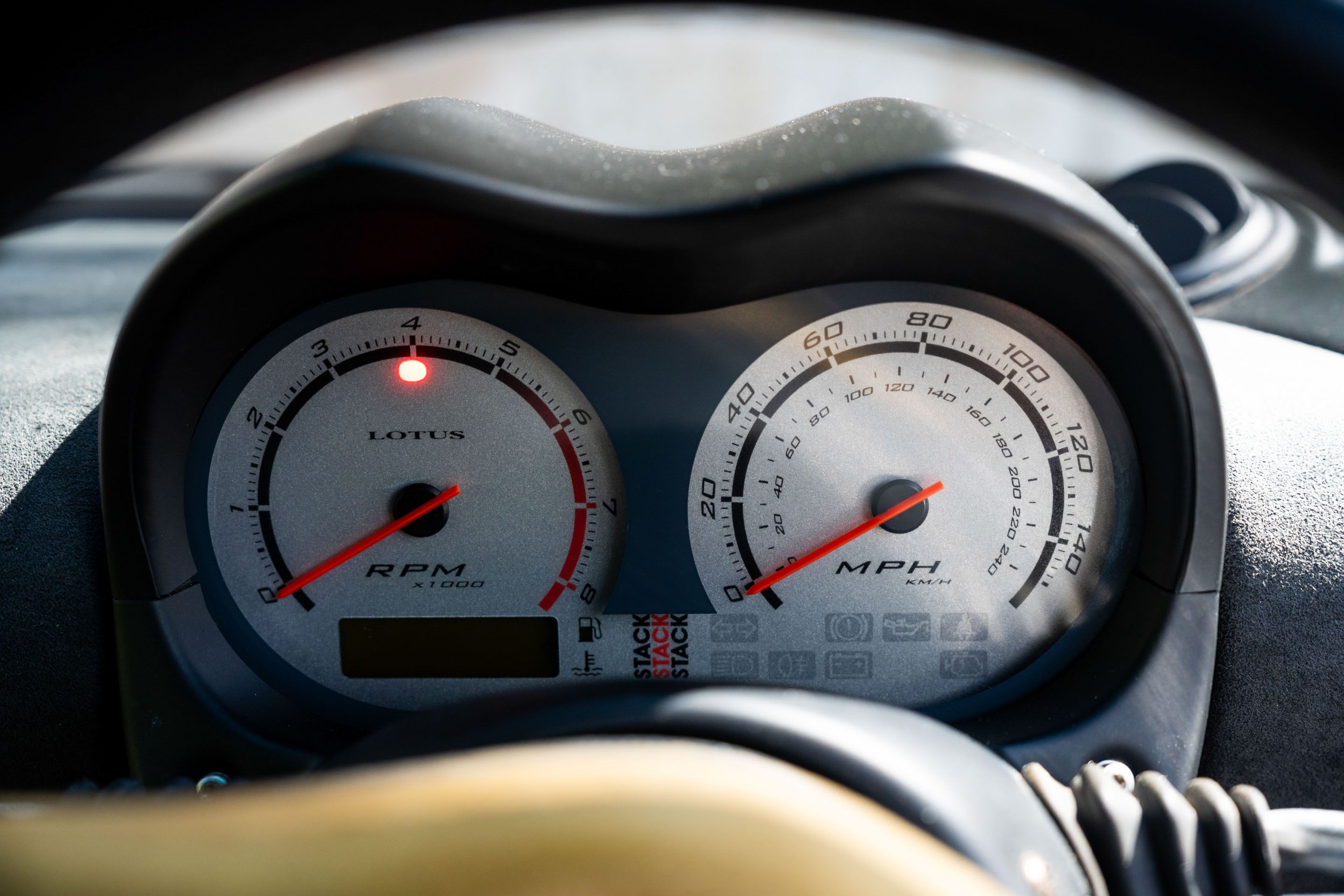 Photo 6 of 12 of 2002 Lotus Elise S2 JPS (Type 72)