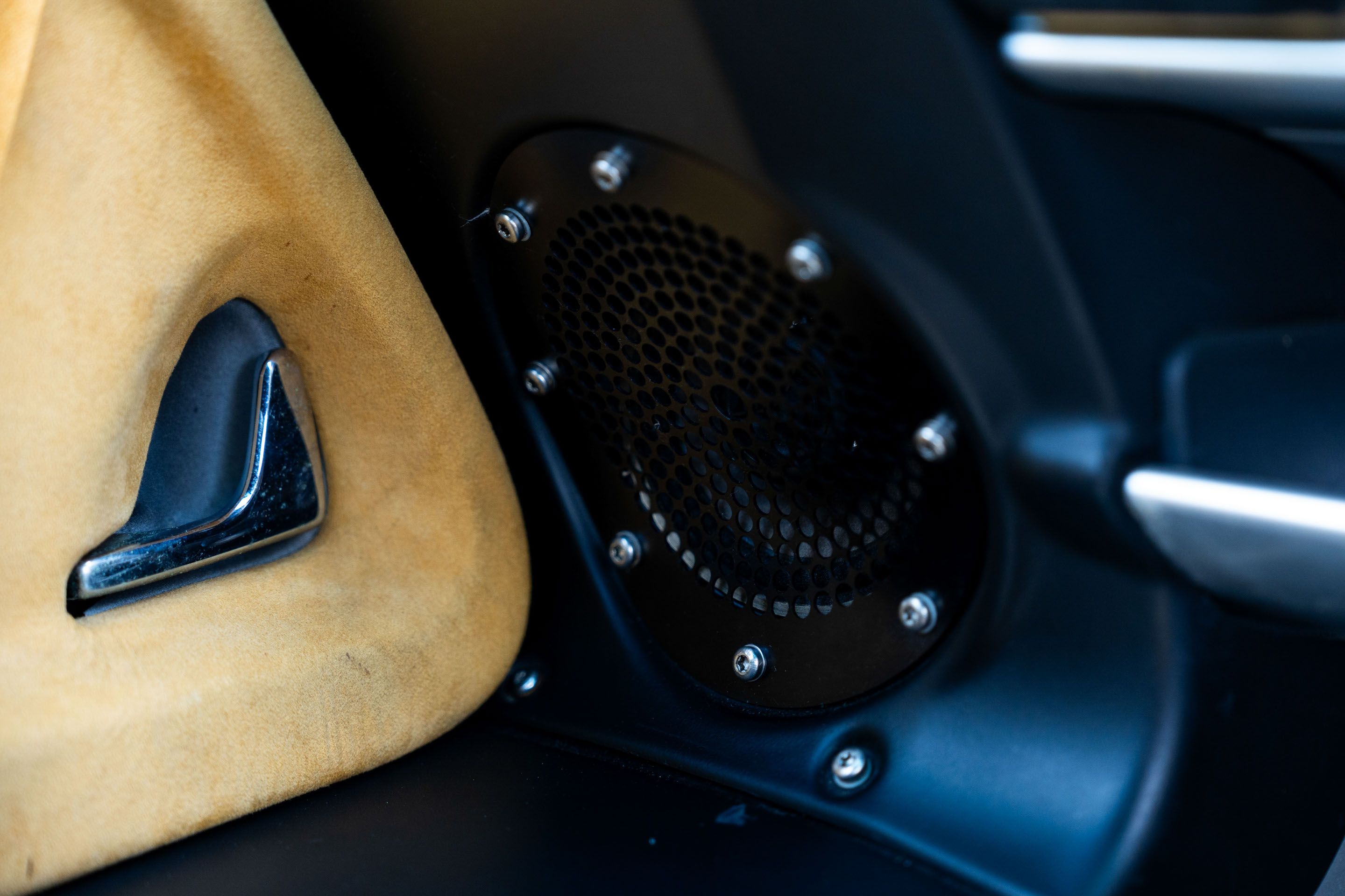 Photo 8 of 12 of 2002 Lotus Elise S2 JPS (Type 72)