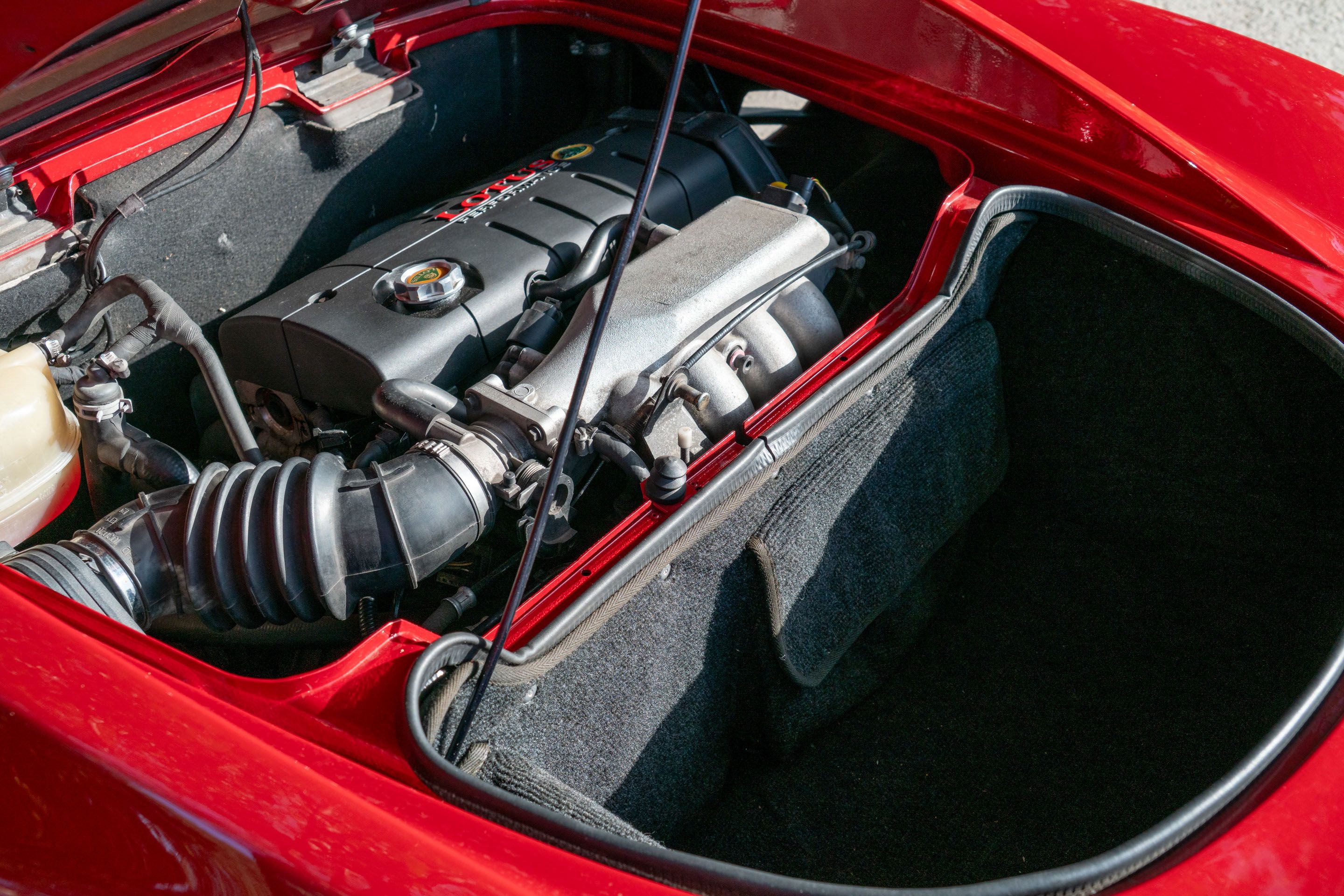 Photo 9 of 12 of 2002 Lotus Elise S2 135 Sport Edition