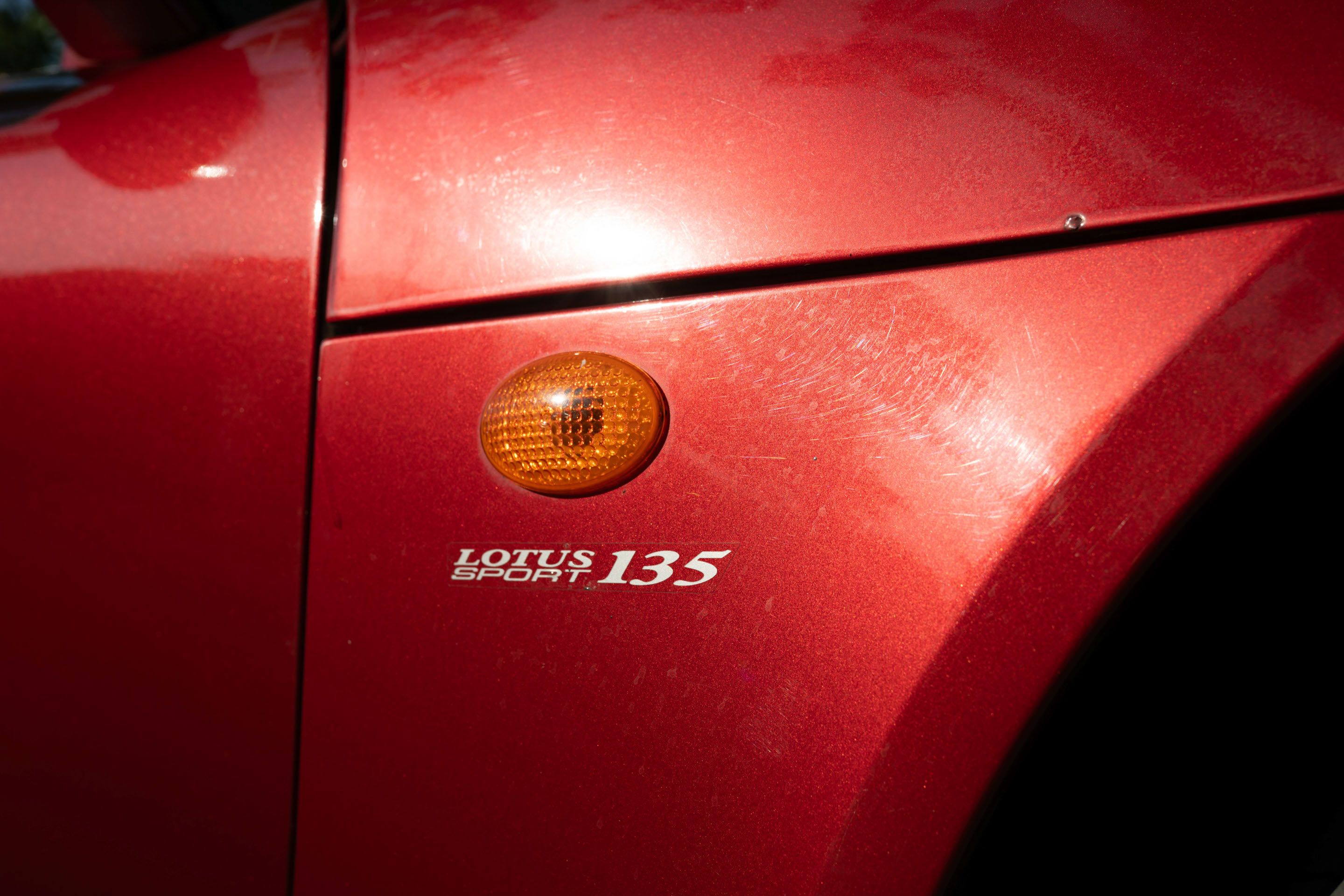 Photo 3 of 12 of 2002 Lotus Elise S2 135 Sport Edition