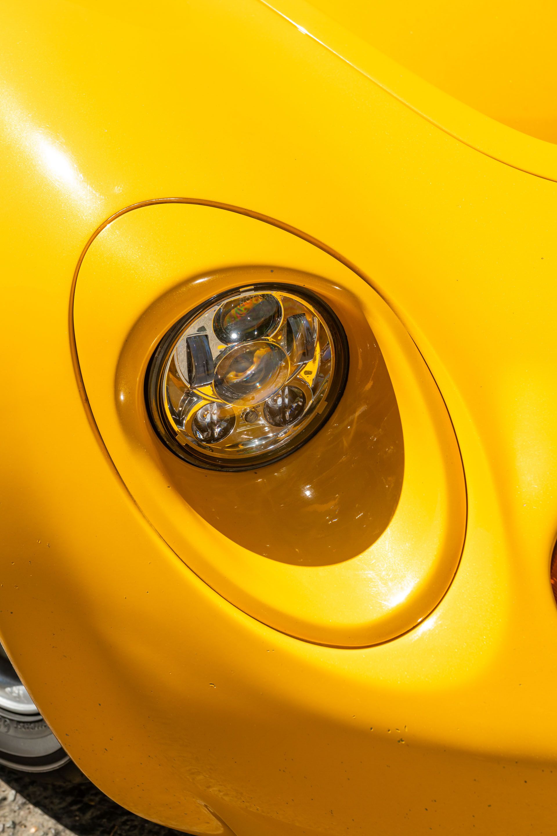 Photo 3 of 12 of 1999 Lotus Elise Series 1 - One Owner
