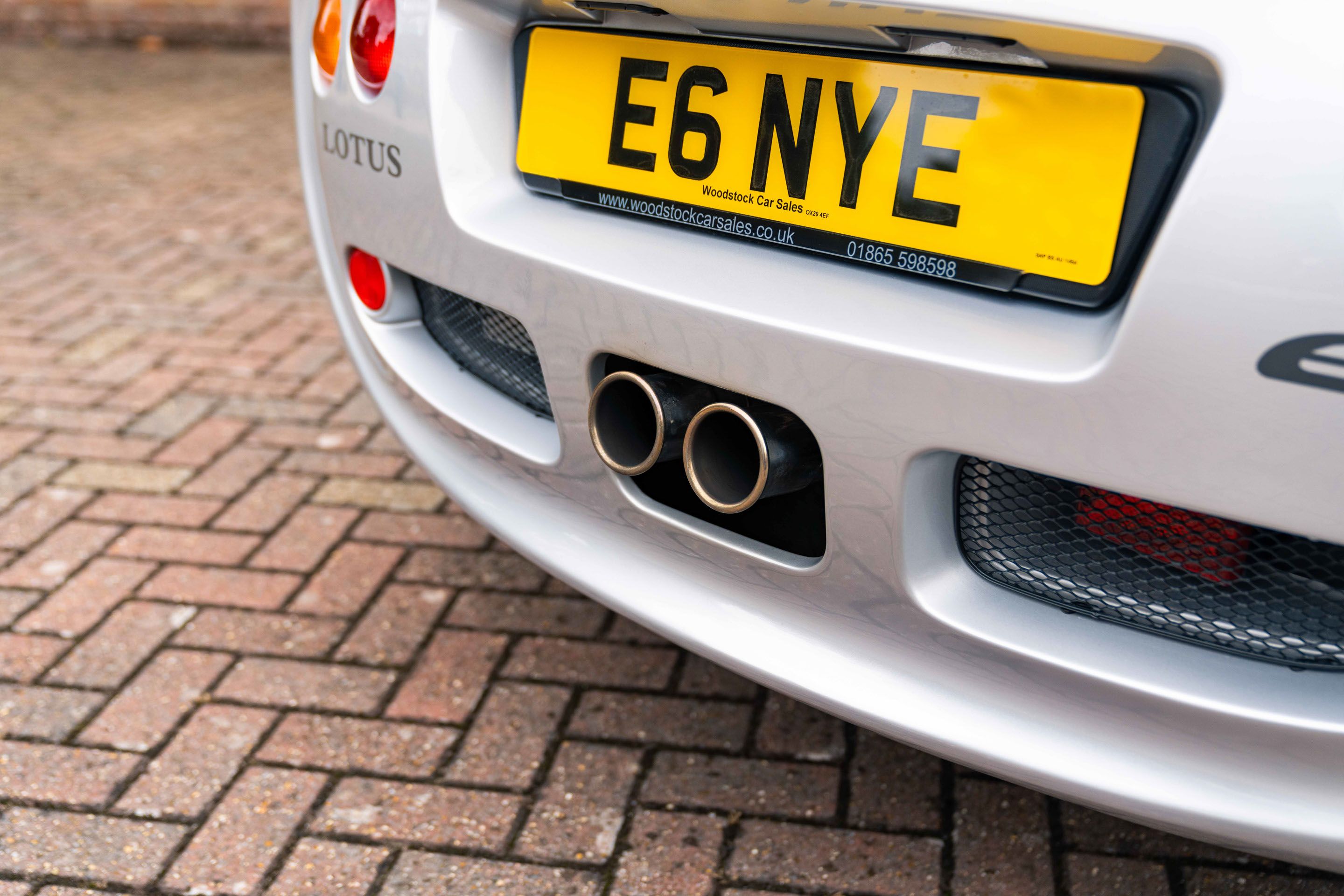 Photo 5 of 12 of 2001 Lotus Exige S1 under 5,000 miles