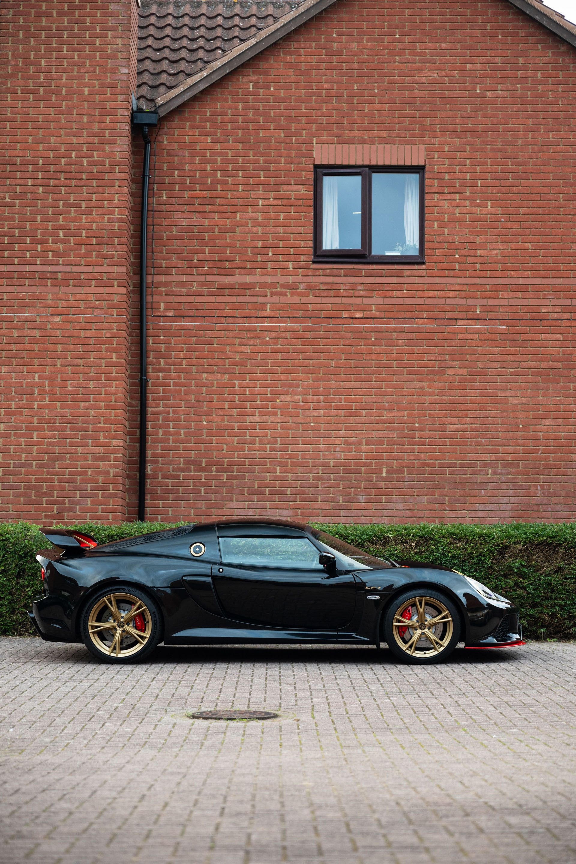 Photo 2 of 12 of 2014 Lotus Exige LF1