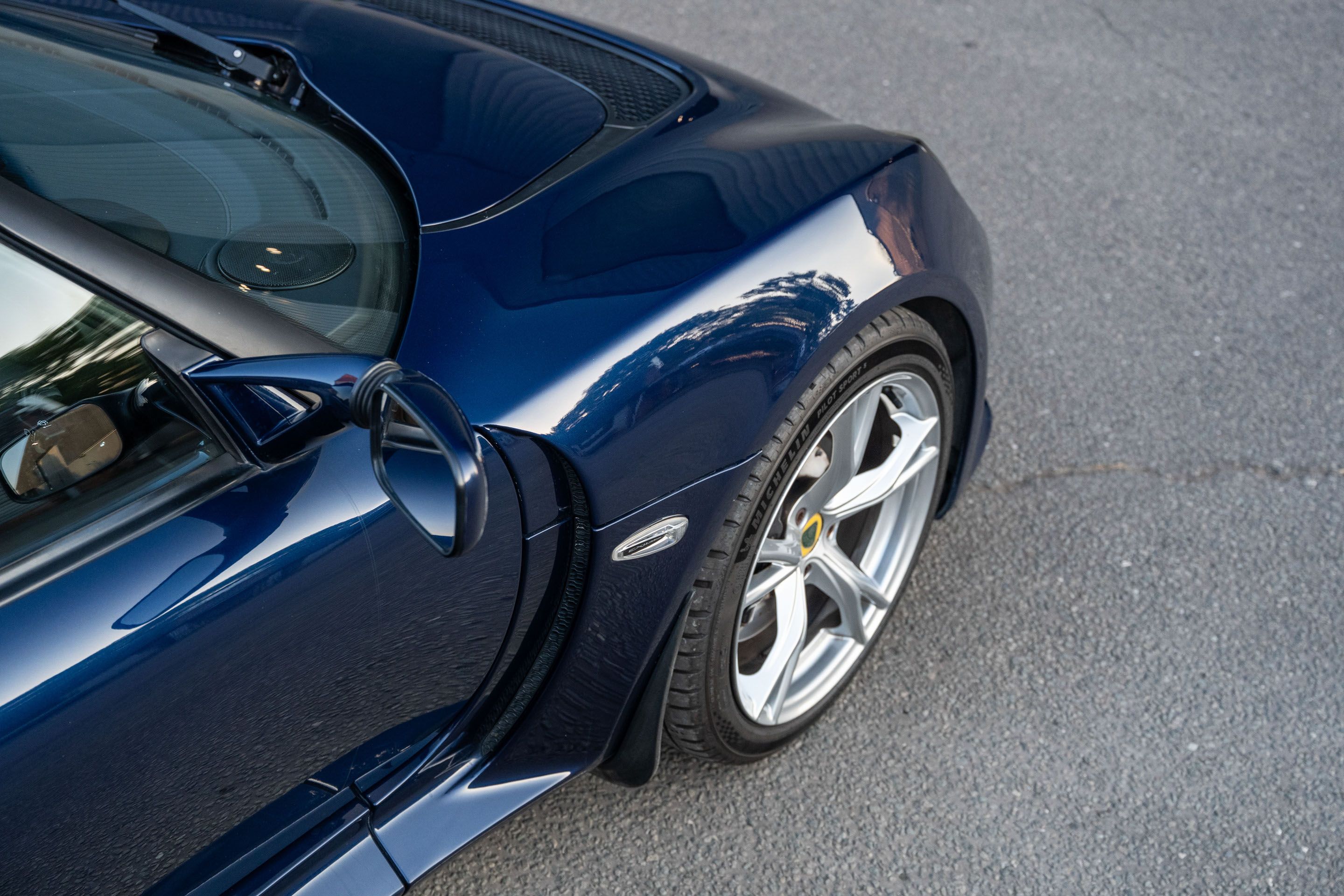 Photo 3 of 12 of 2013 Lotus Exige V6 Roadster