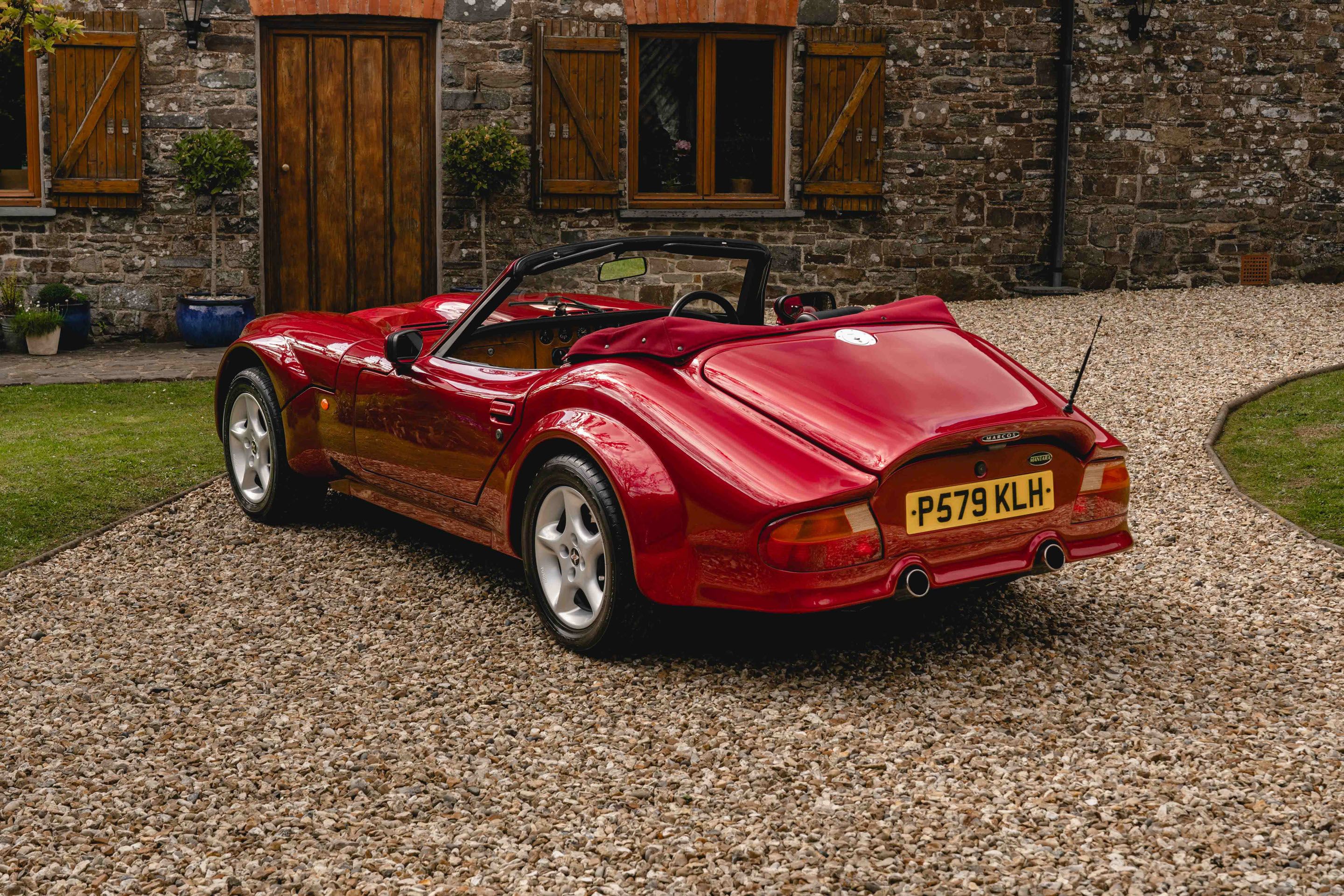 Photo 2 of 12 of 1997 Marcos Mantara 3.9 V8
