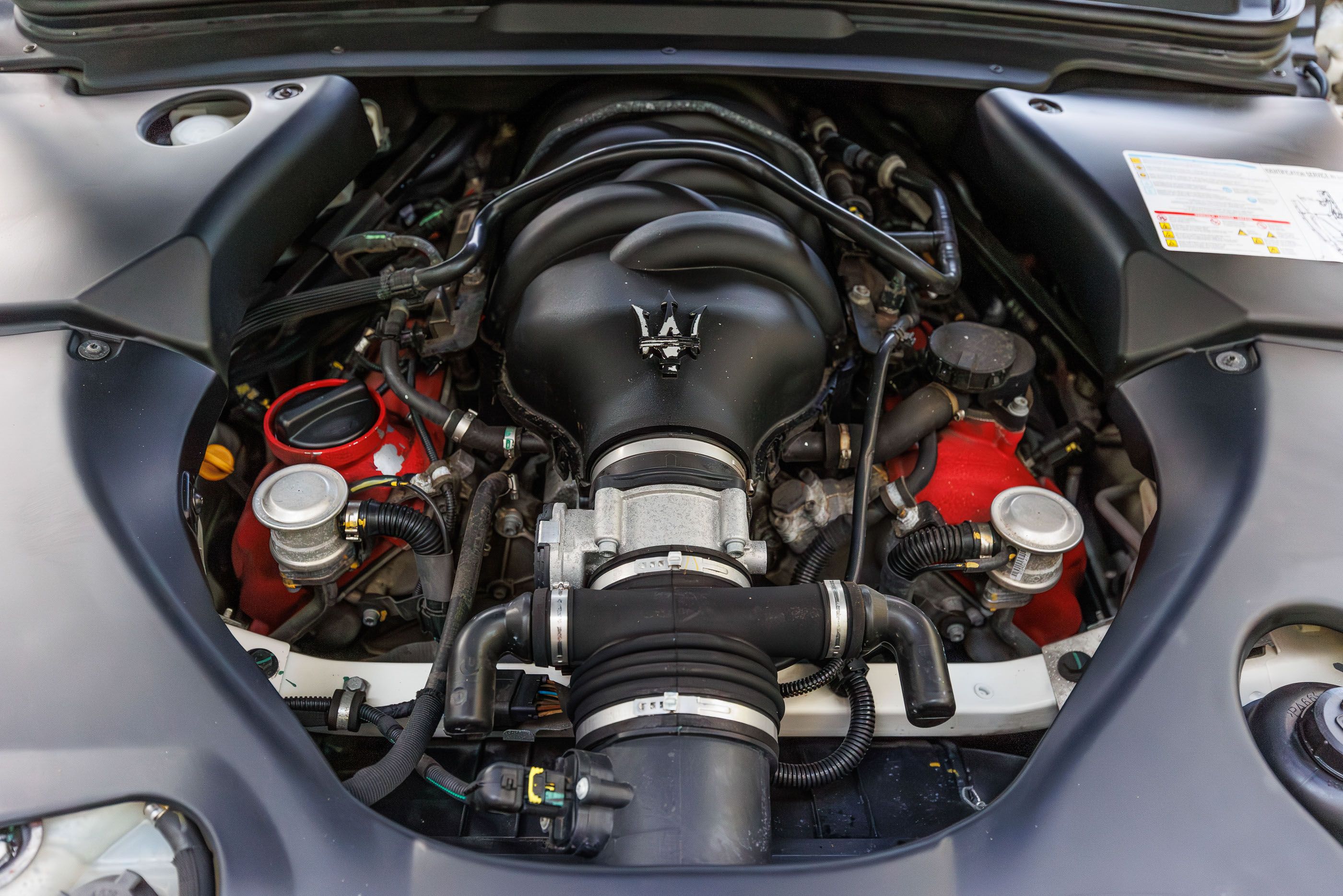 Photo 10 of 12 of 2016 Maserati GranCabrio Sport