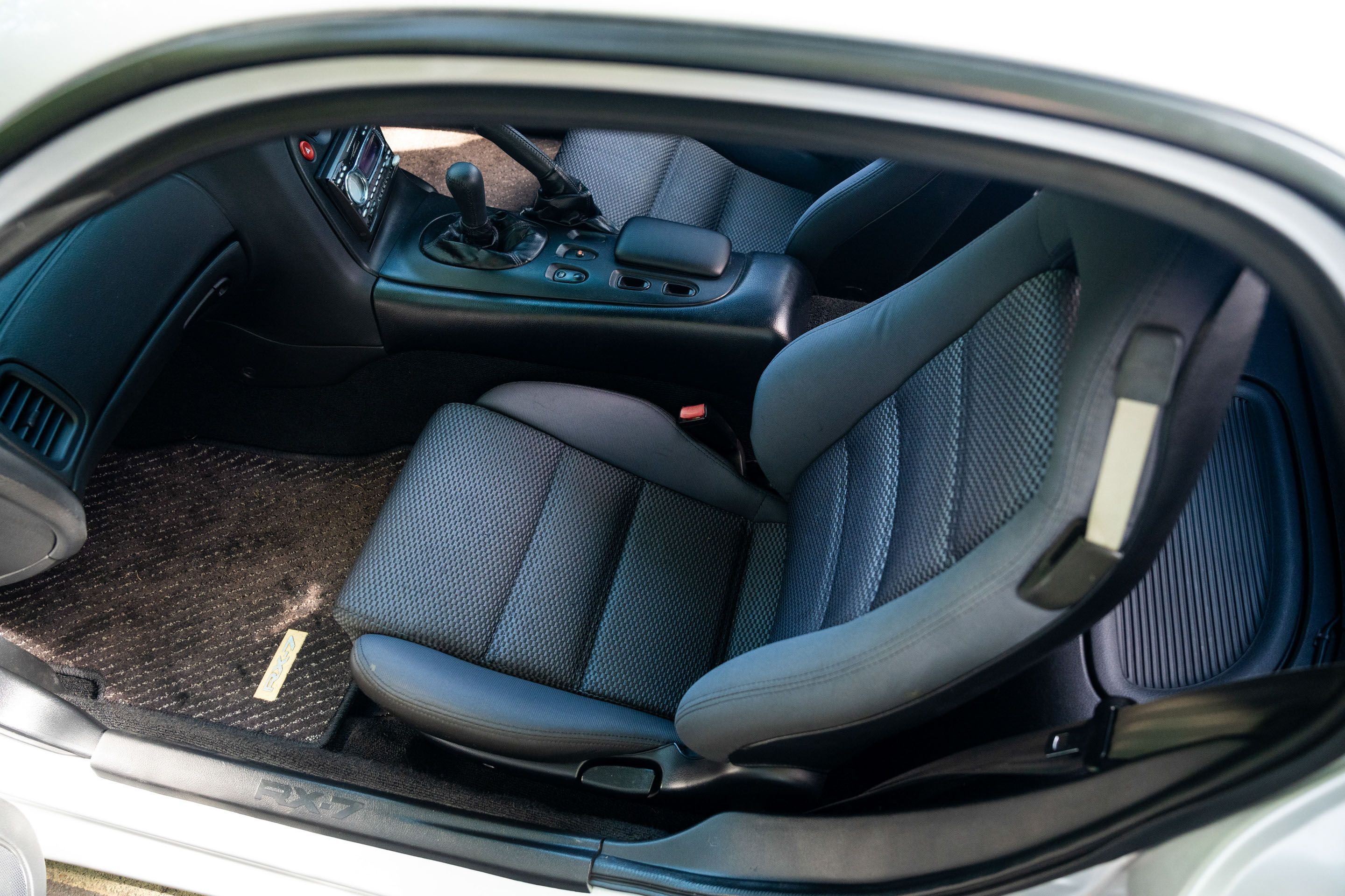 Photo 7 of 12 of 1994 Mazda RX-7 Efini Type R2 (FD3S) - Fully Restored