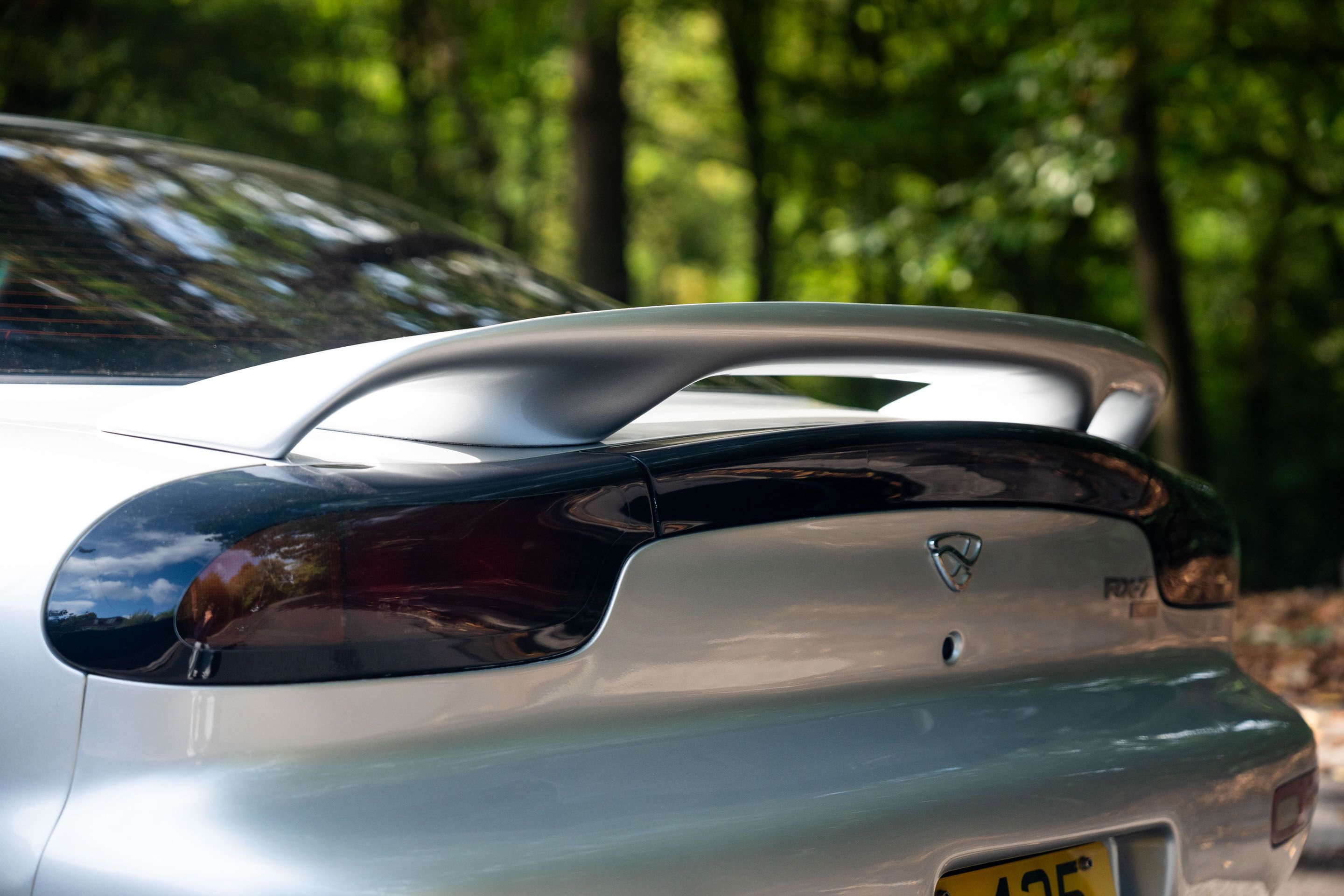 Photo 3 of 12 of 1994 Mazda RX-7 Efini Type R2 (FD3S) - Fully Restored