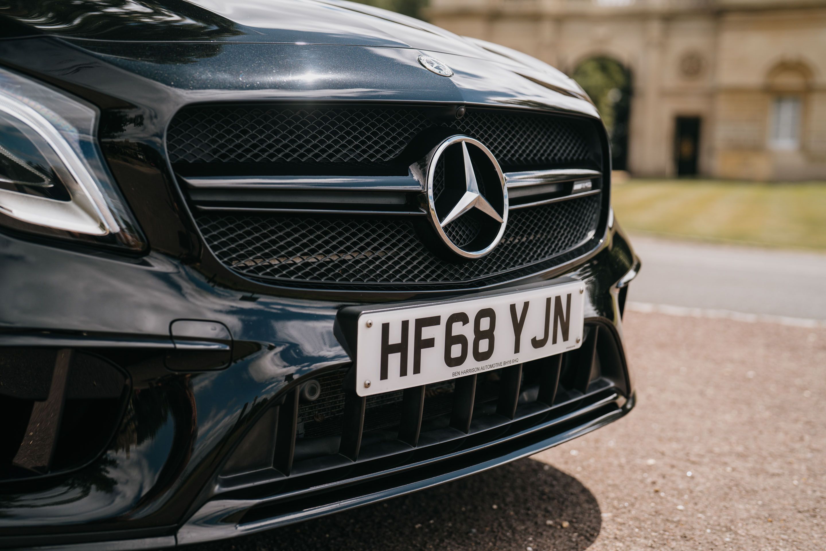Photo 2 of 12 of 2018 Mercedes-AMG GLA 45 Premium 4MATIC