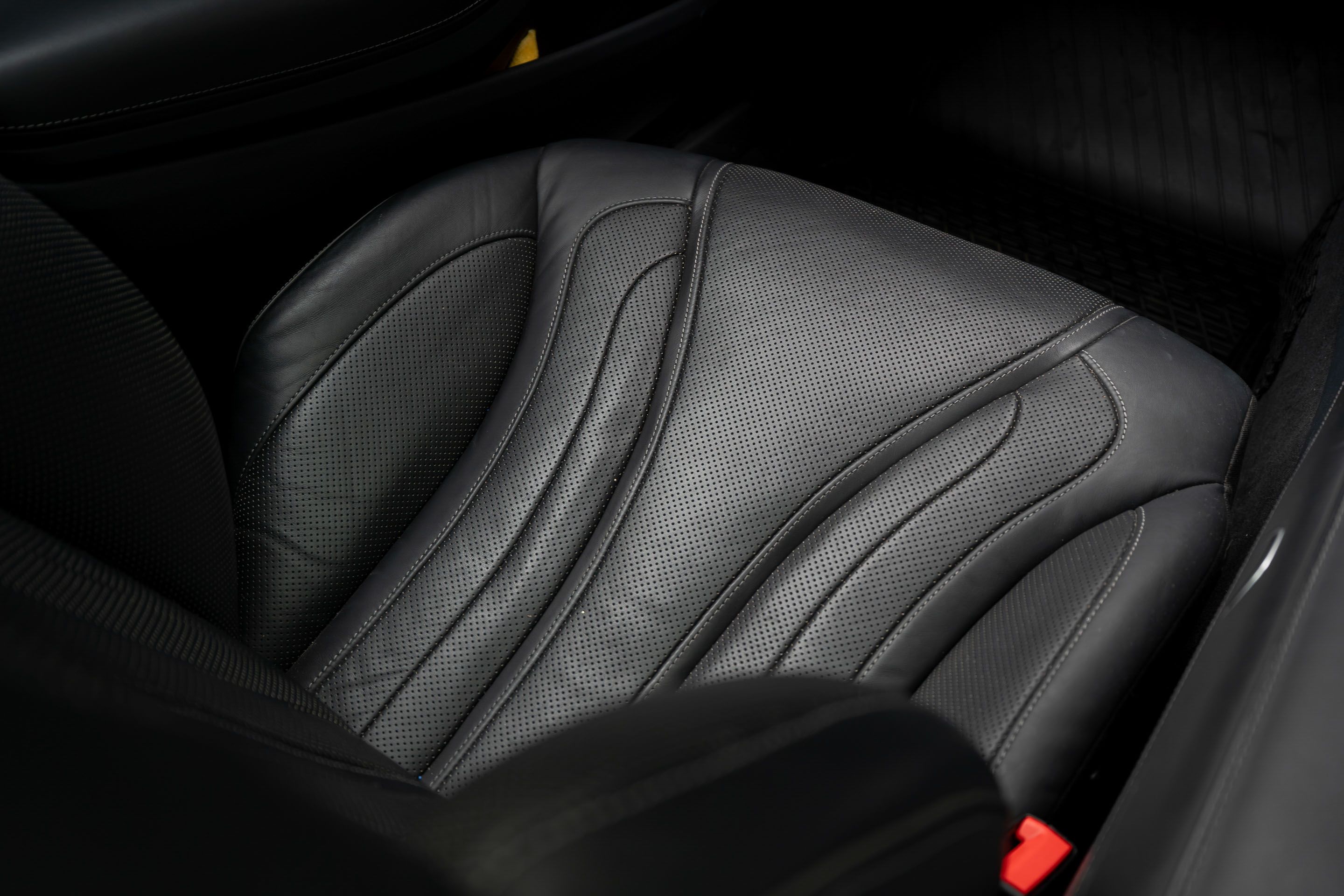 Photo 8 of 12 of 2016 Mercedes-Benz S63 AMG LWB Executive