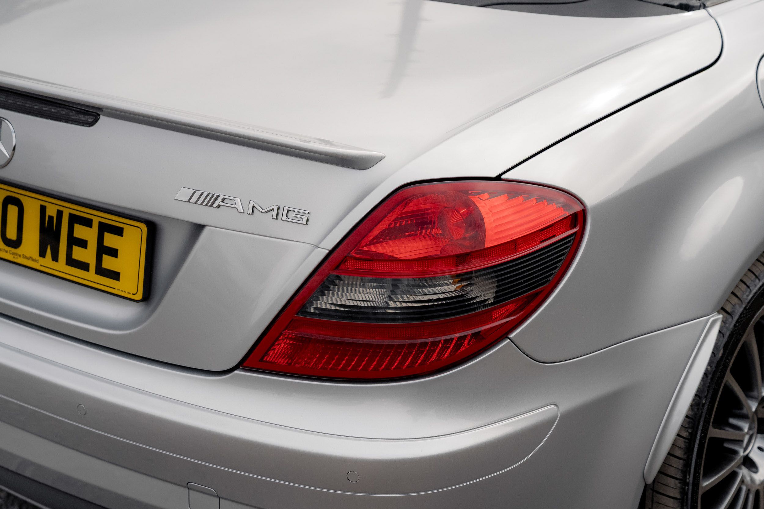 Photo 4 of 12 of 2005 Mercedes-Benz SLK55 AMG