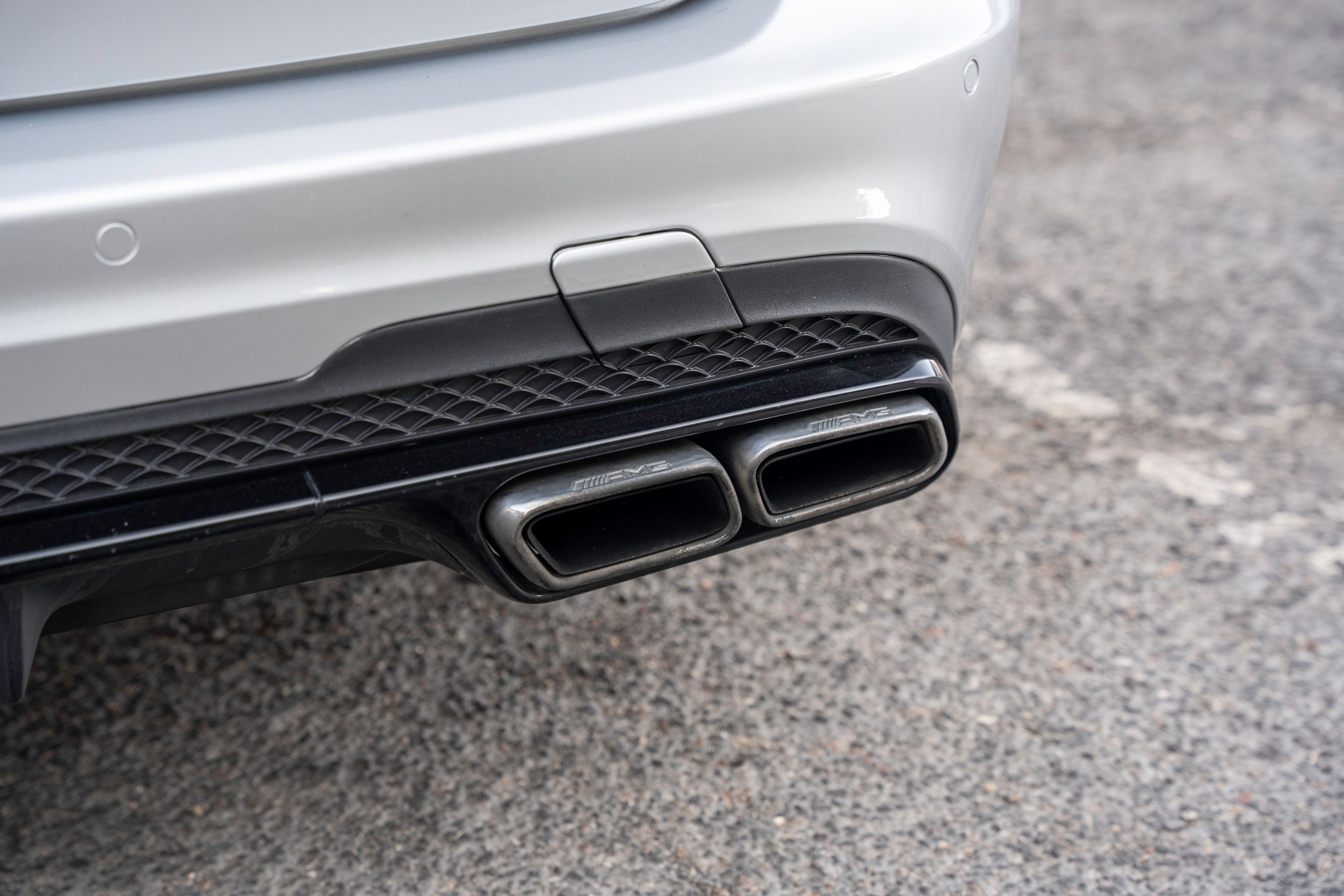 Photo 4 of 12 of 2015 Mercedes-Benz E63 AMG Estate