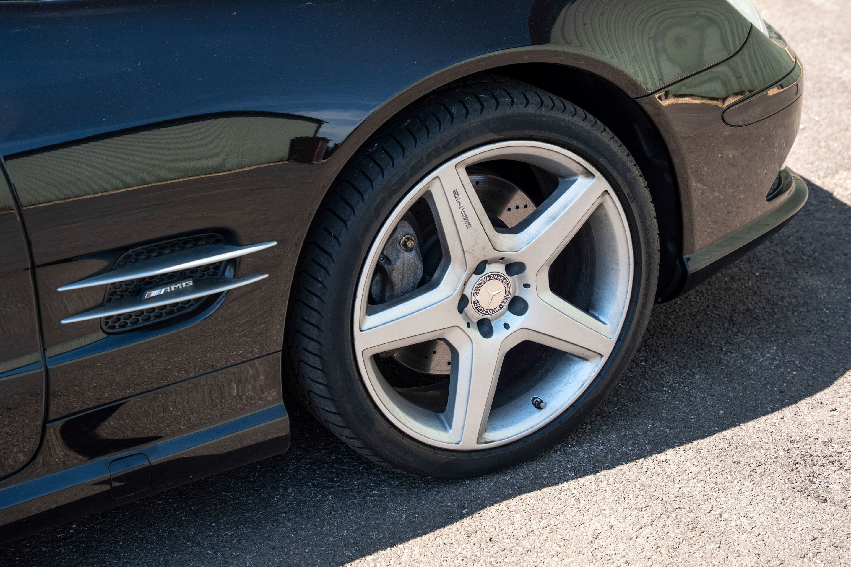 Photo 4 of 12 of 2006 Mercedes-Benz SL500 AMG Sport (R230)