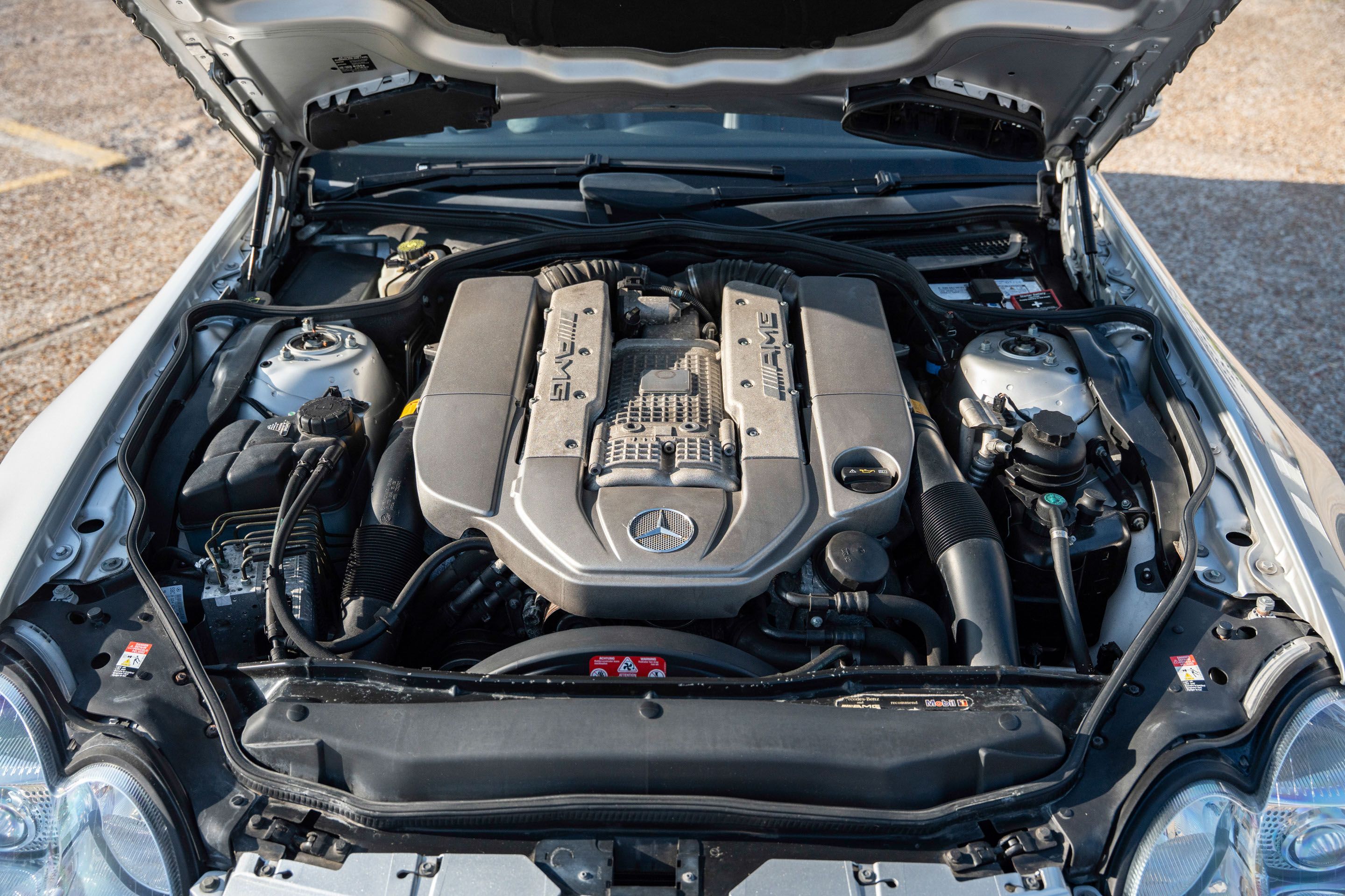 Photo 9 of 12 of 2003 Mercedes-Benz SL55 AMG