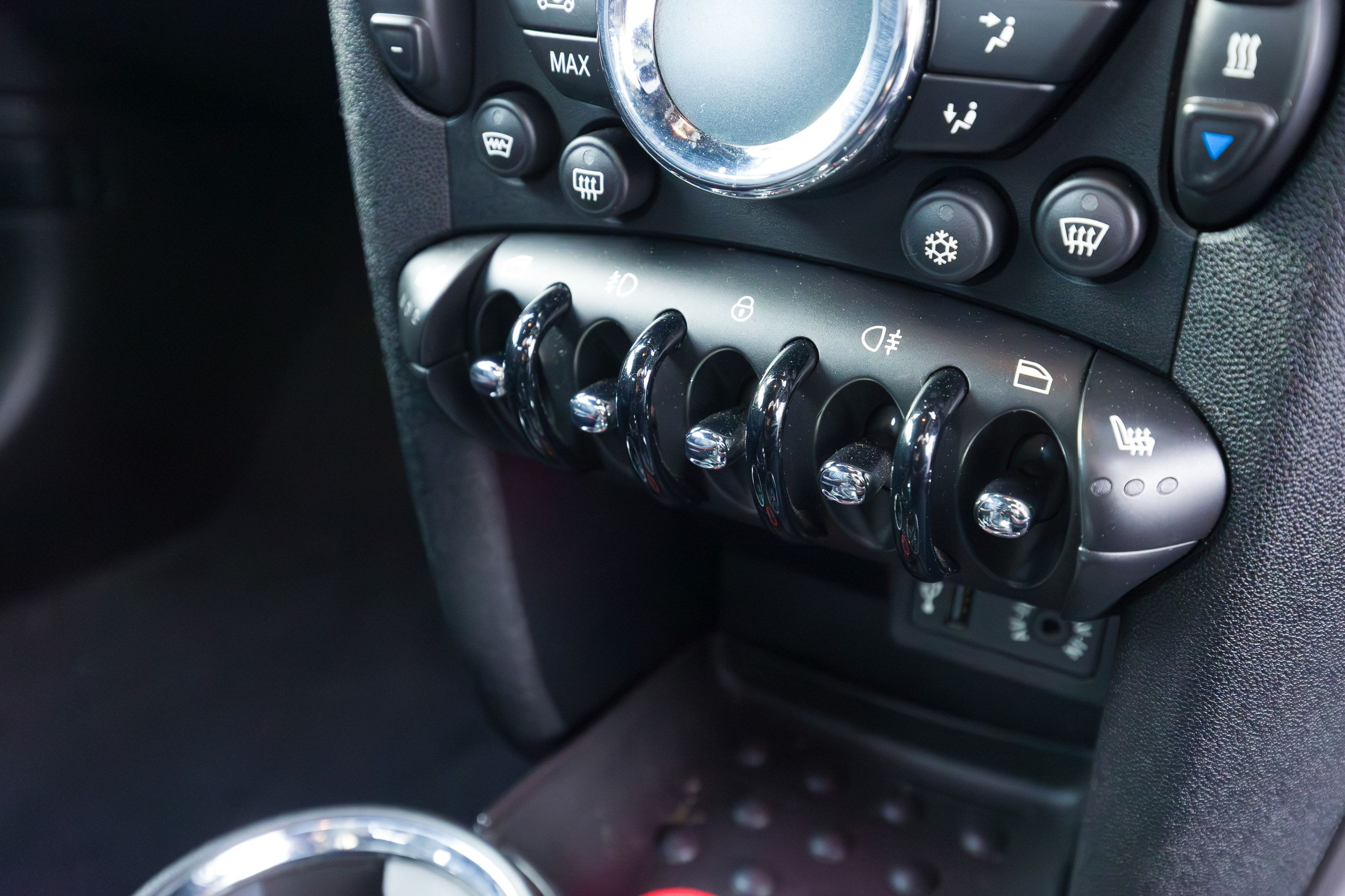Photo 8 of 12 of 2012 Mini John Cooper Works Coupe (R58) Manual