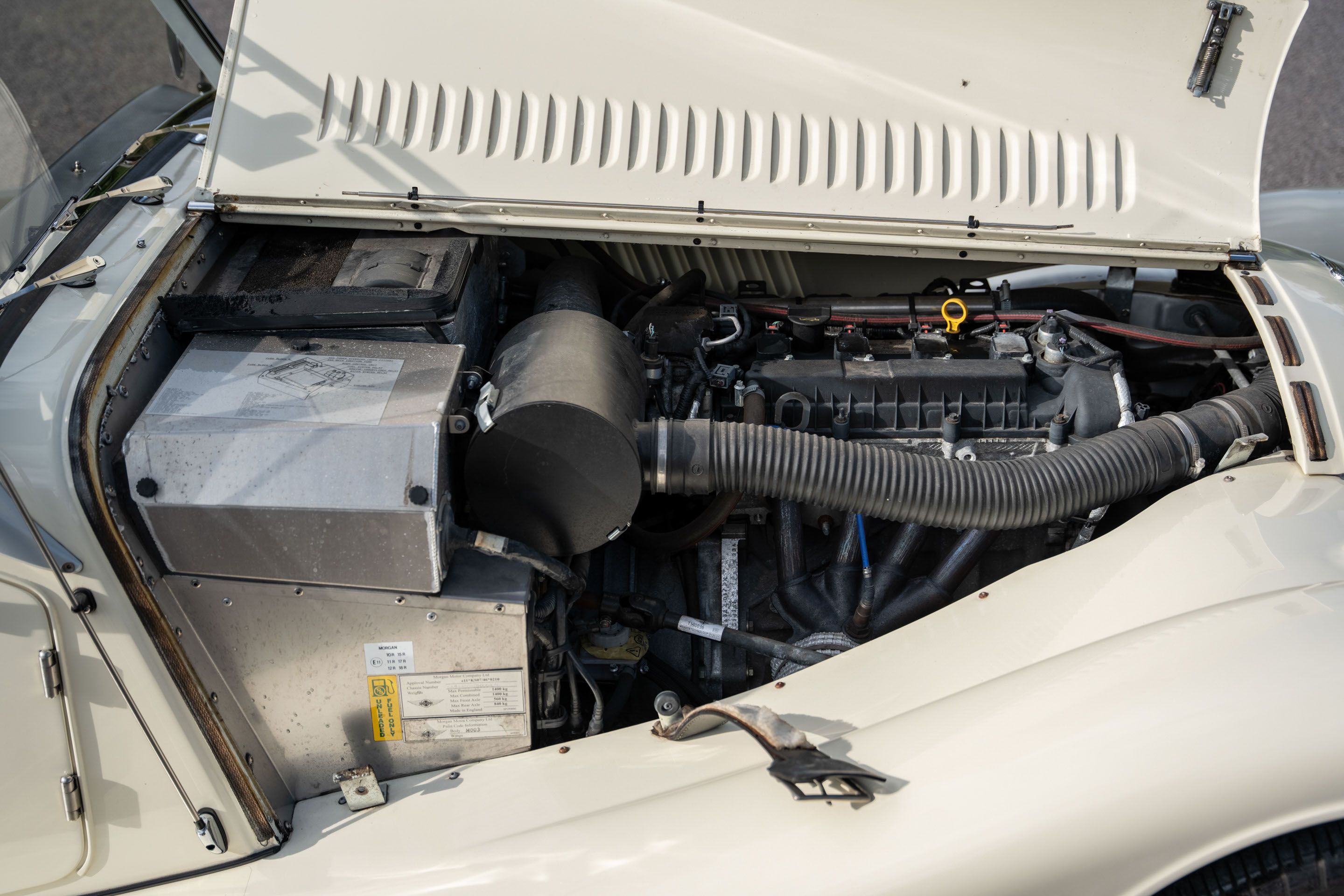 Photo 10 of 12 of 2016 Morgan Plus 4 2.0 Manual