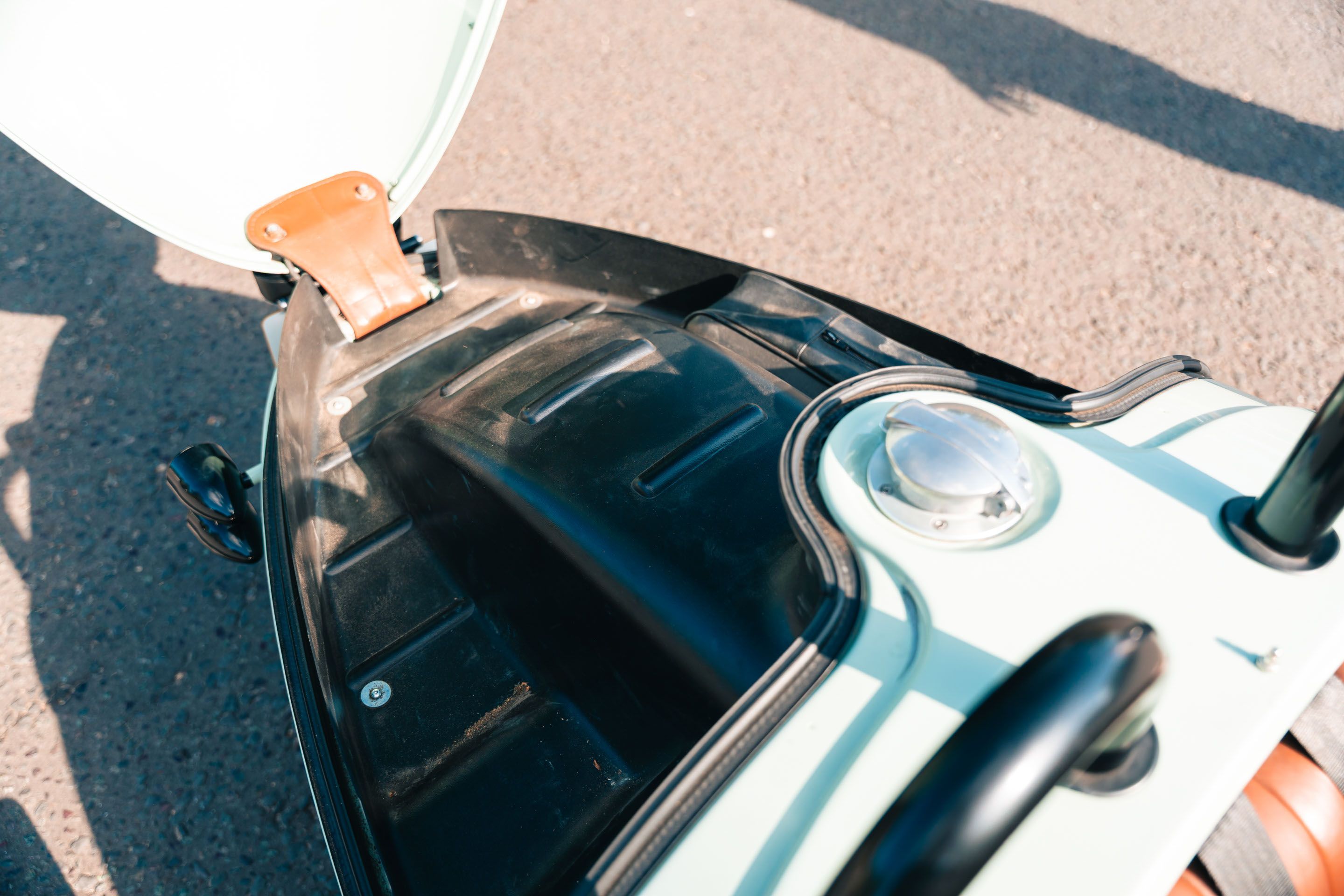 Photo 9 of 12 of 2012 Morgan 3 Wheeler (2.0-litre S&S V-twin)