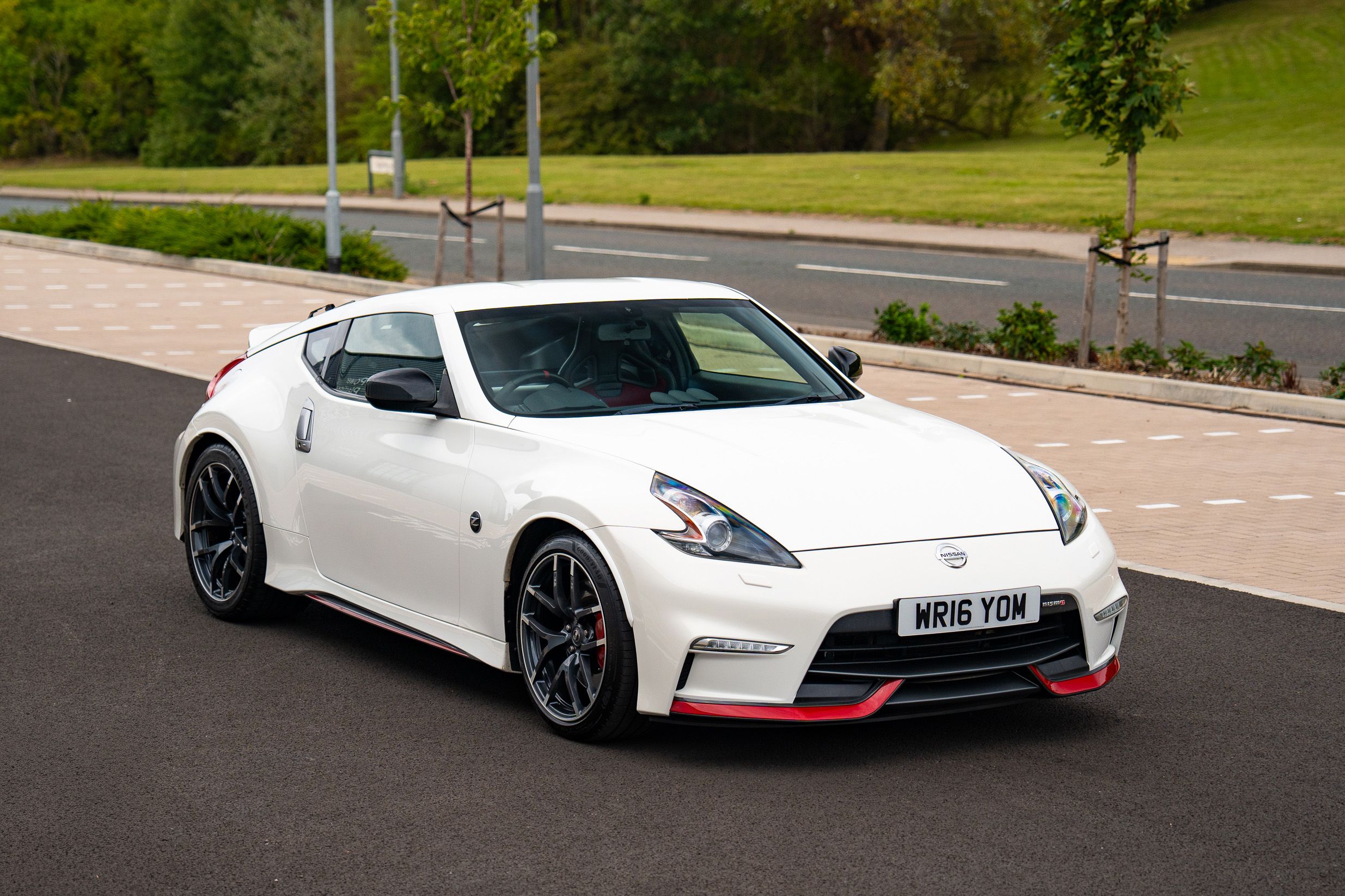 2016 Nissan 370Z Nismo for sale by auction - PistonHeads UK