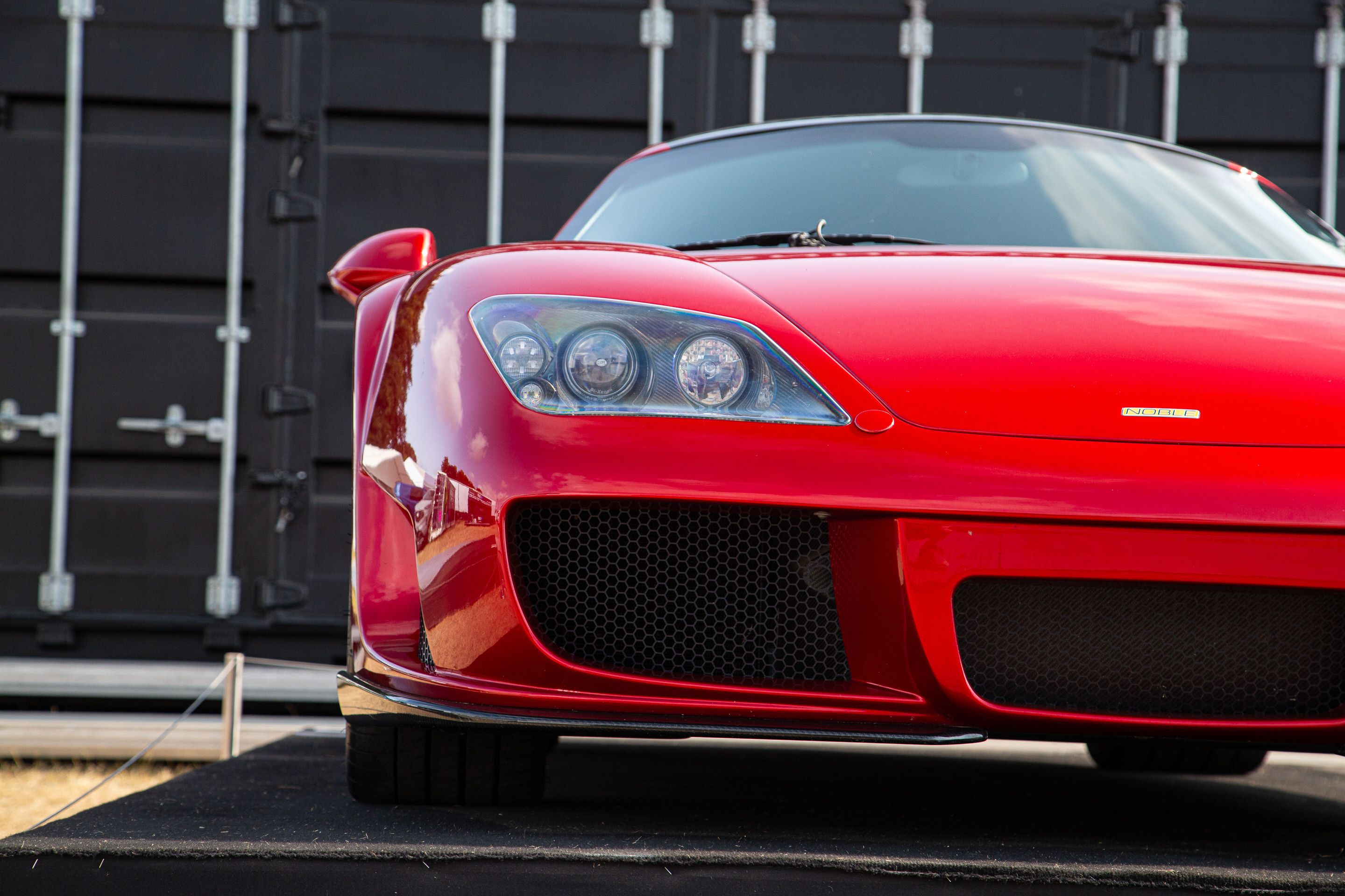 Photo 2 of 12 of 2011 Noble M600