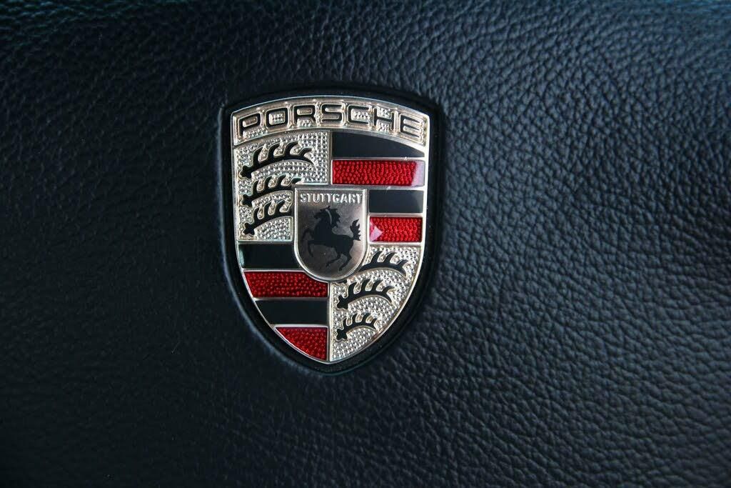 Porsche 911 3.6 996 Carrera 2 2dr