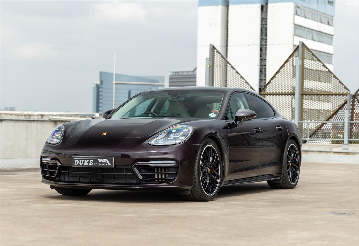 Used 2022 PORSCHE PANAMERA for sale PistonHeads UK