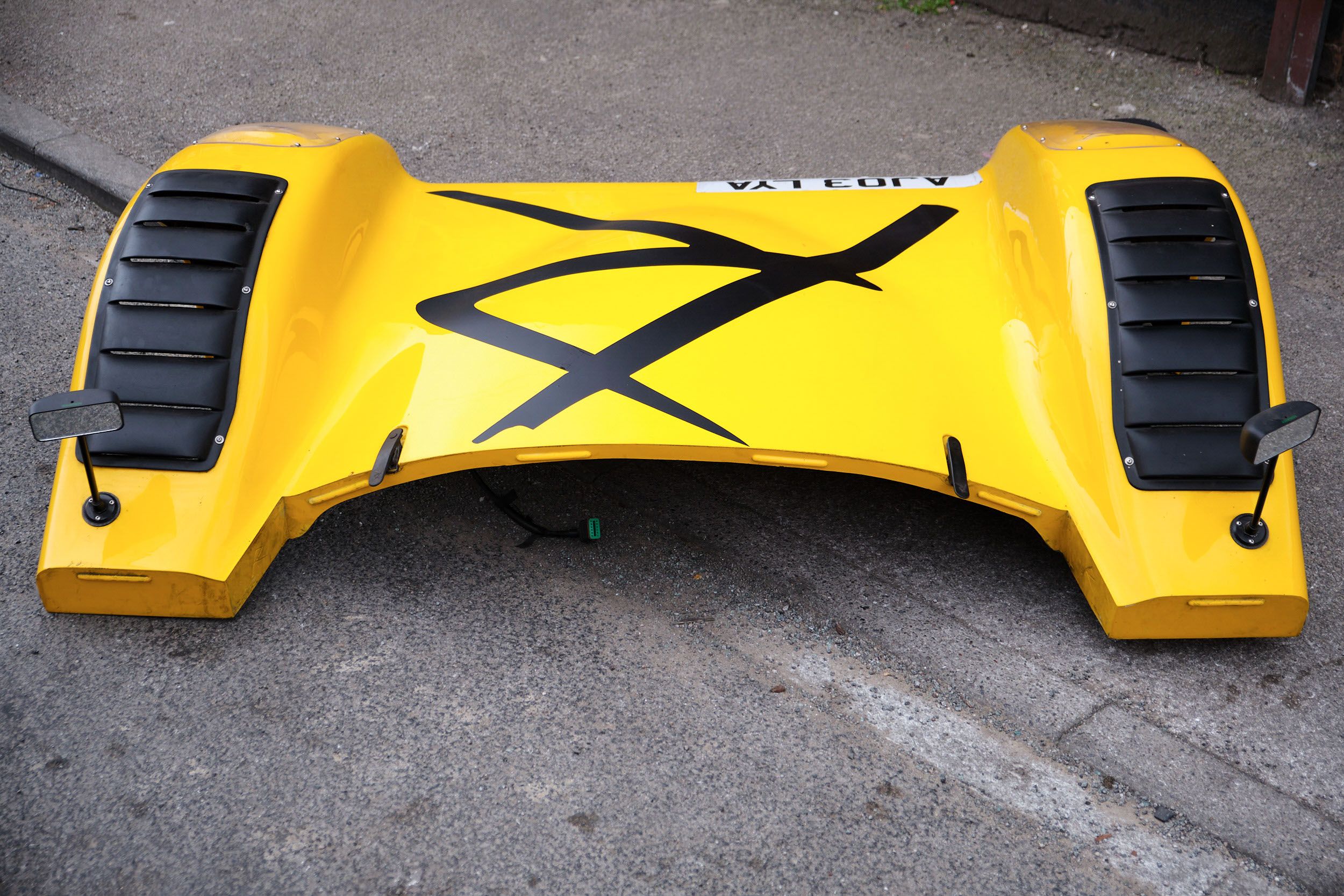 Photo 5 of 12 of 2003 Radical SR3 Supersport