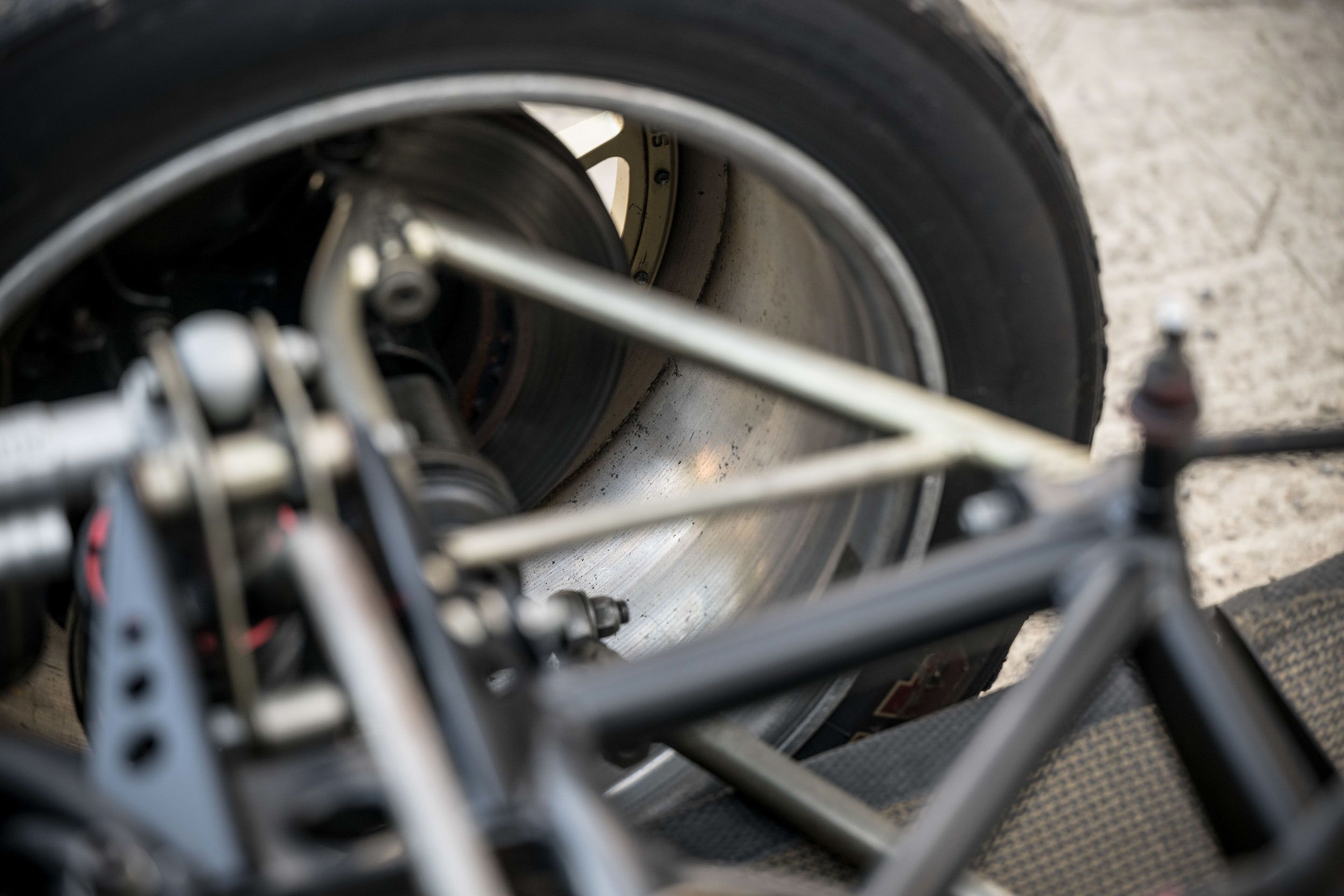 Photo 11 of 12 of 2013 Radical SR3 RS