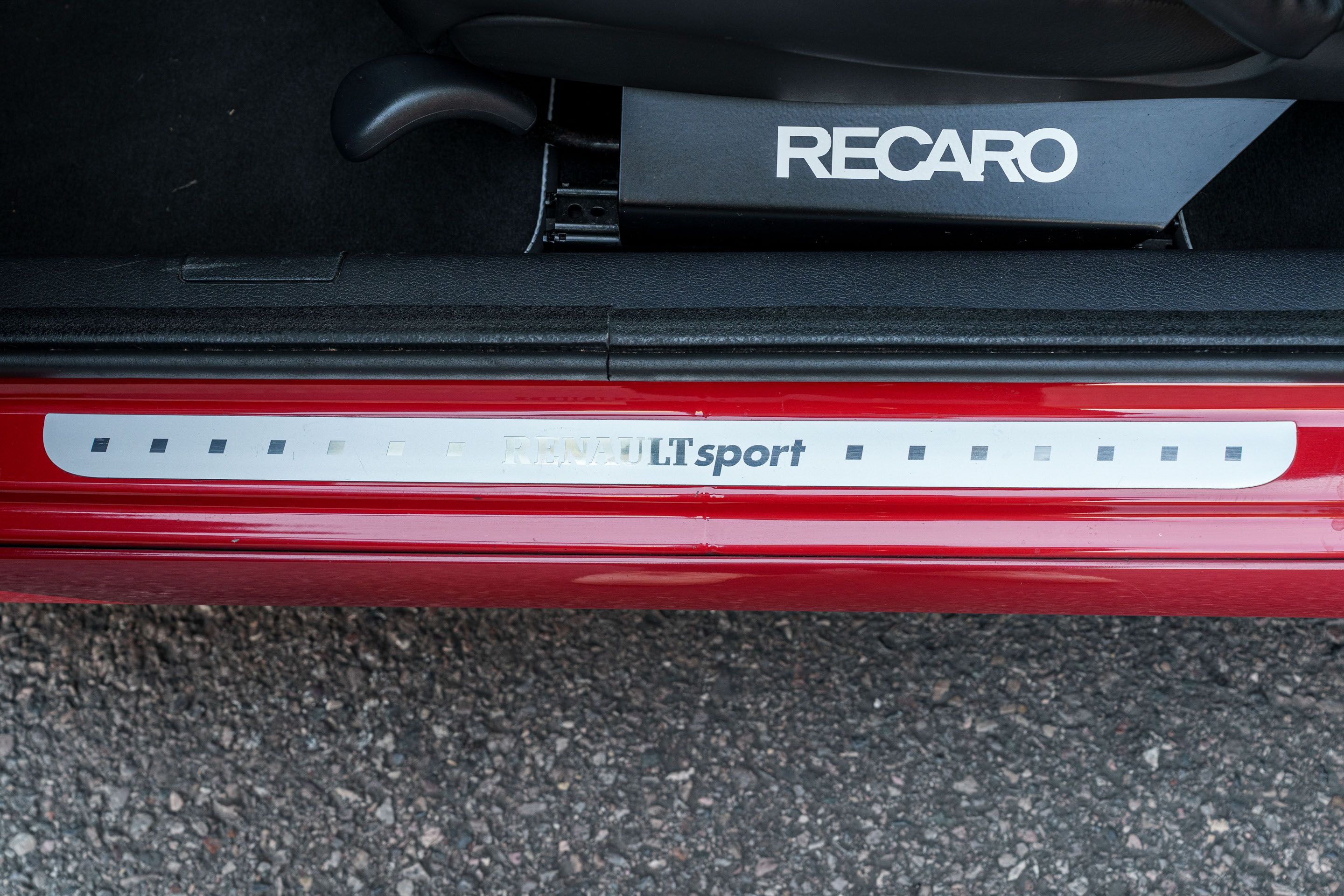 Photo 7 of 12 of 2005 Renaultsport Clio 182 Trophy