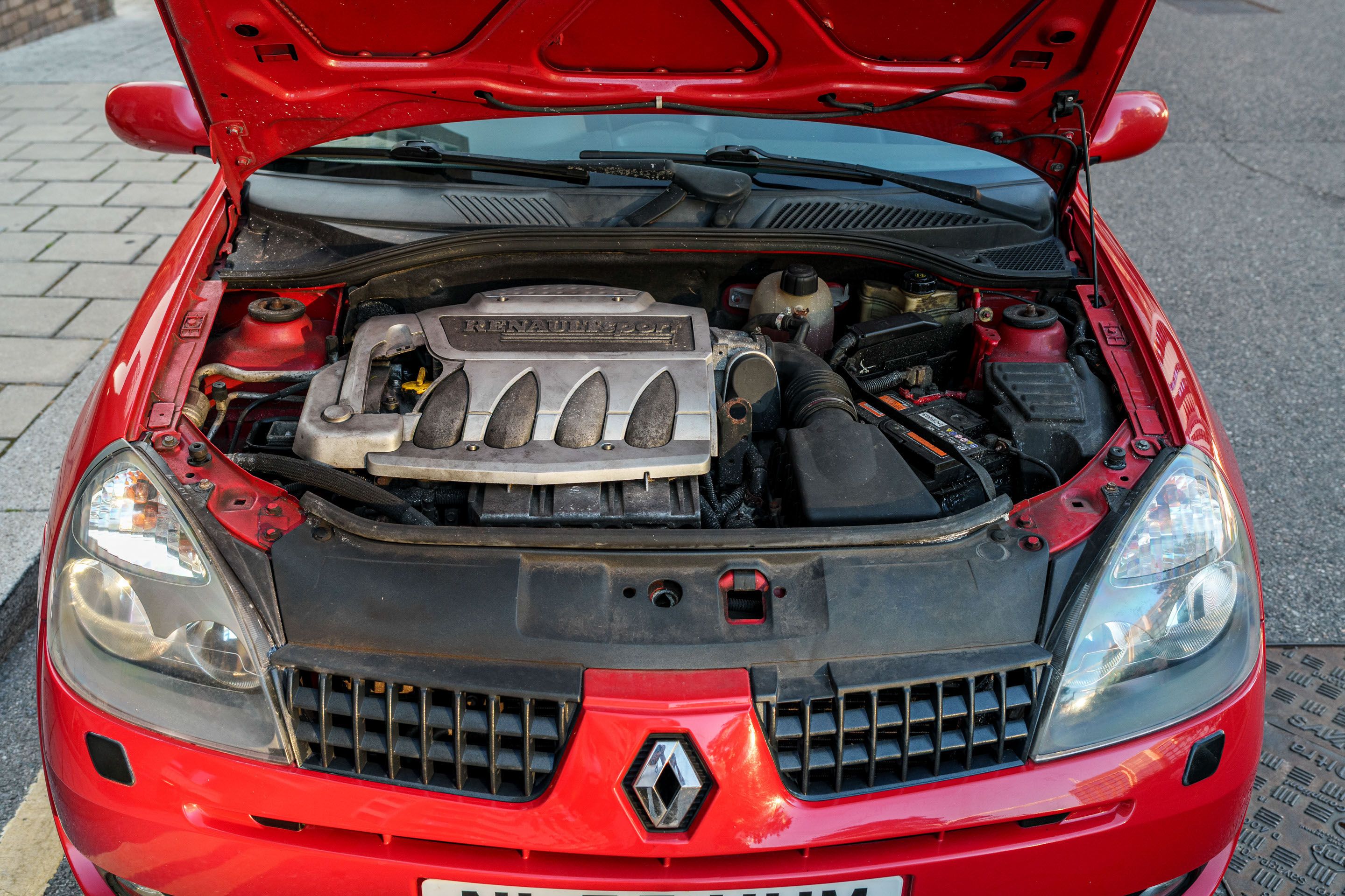 Photo 9 of 12 of 2005 Renaultsport Clio 182 Trophy
