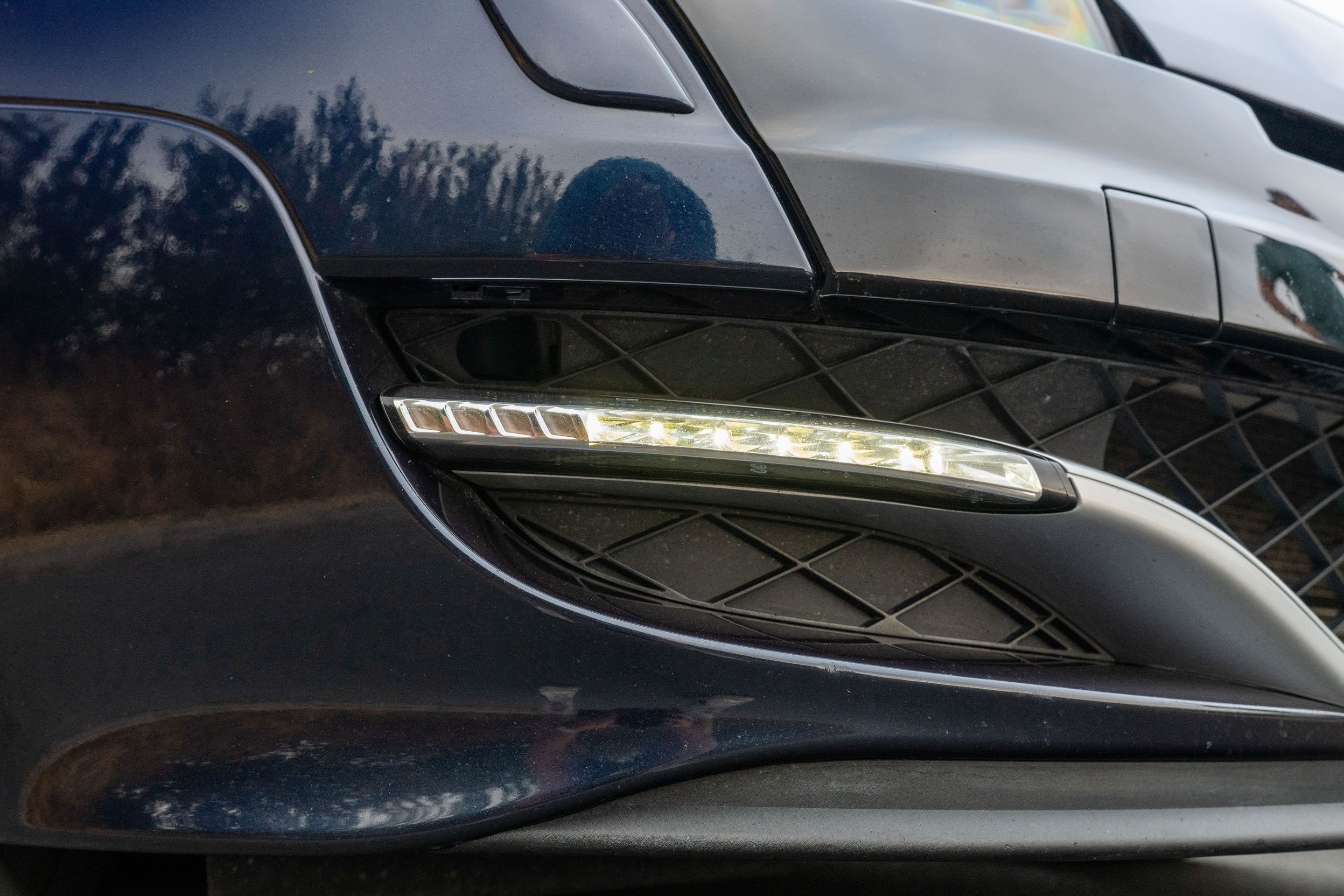 Photo 2 of 12 of 2013 Renaultsport Megane Red Bull Racing RB8