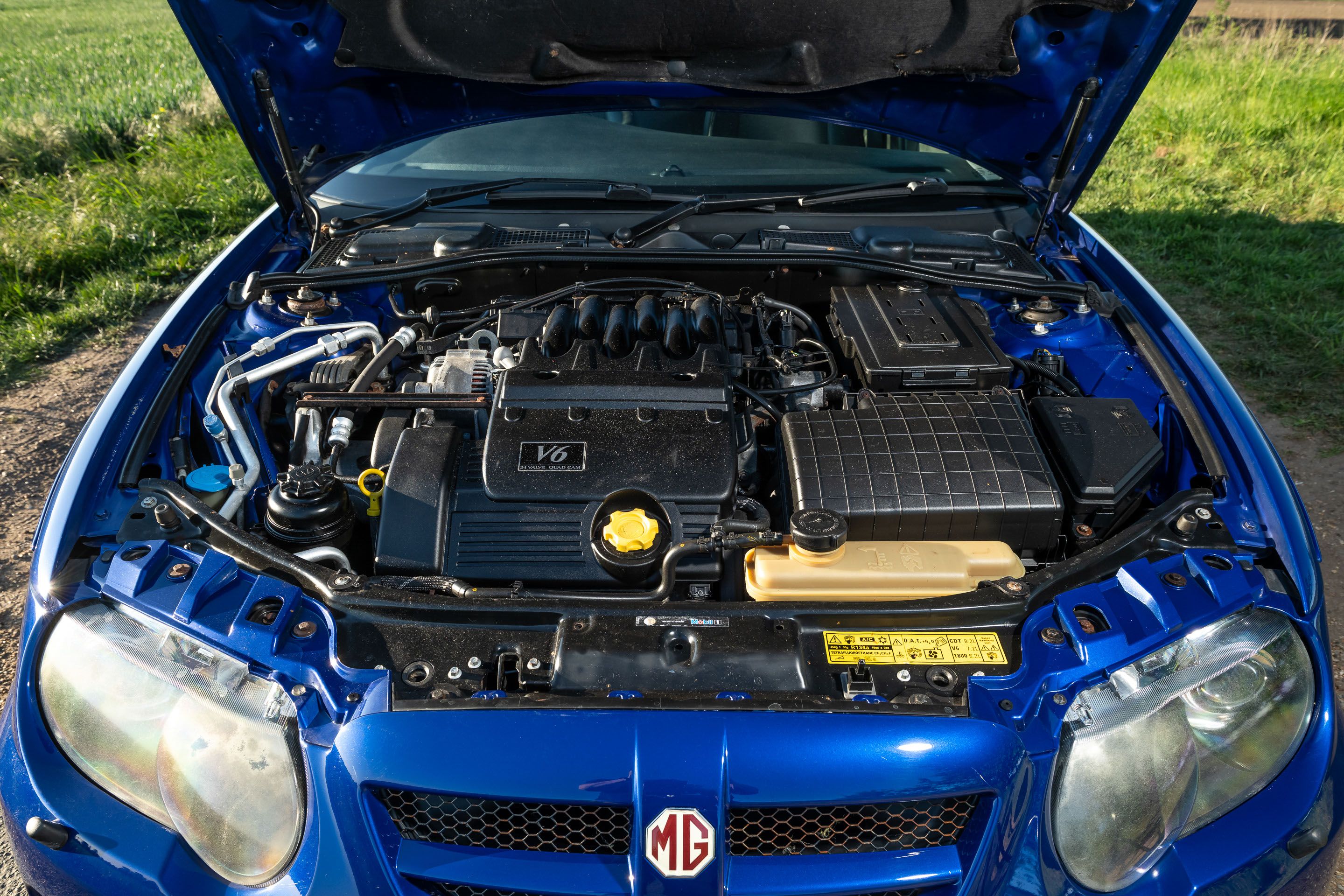 Photo 10 of 12 of 2004 2005 MG ZT190+ Manual