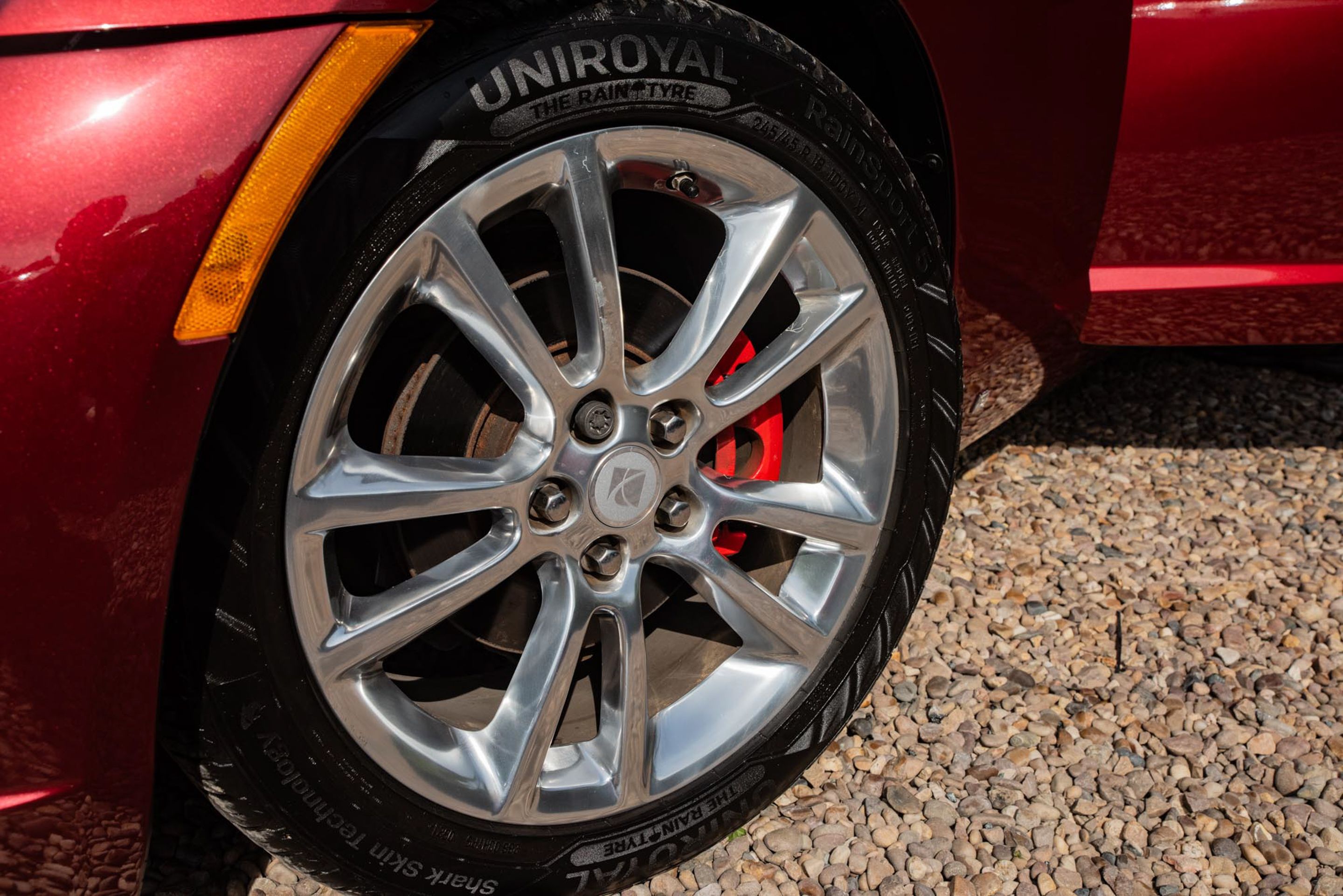Photo 6 of 12 of 2009 Saturn Sky Red Line