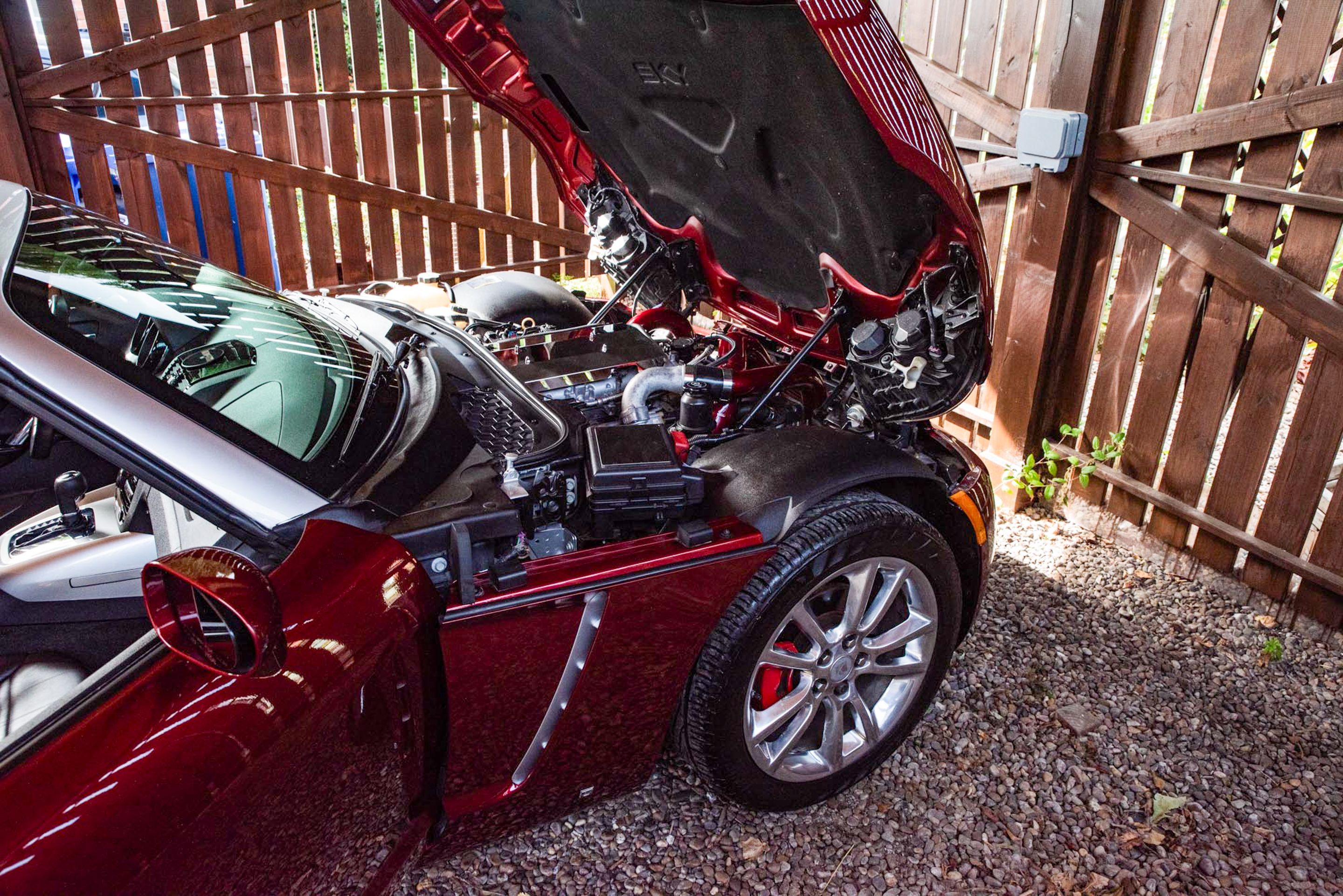 Photo 10 of 12 of 2009 Saturn Sky Red Line