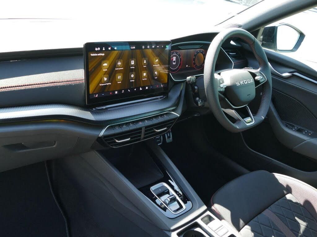 Used 2025 SKODA OCTAVIA VRS TSI S-A for sale - PistonHeads UK