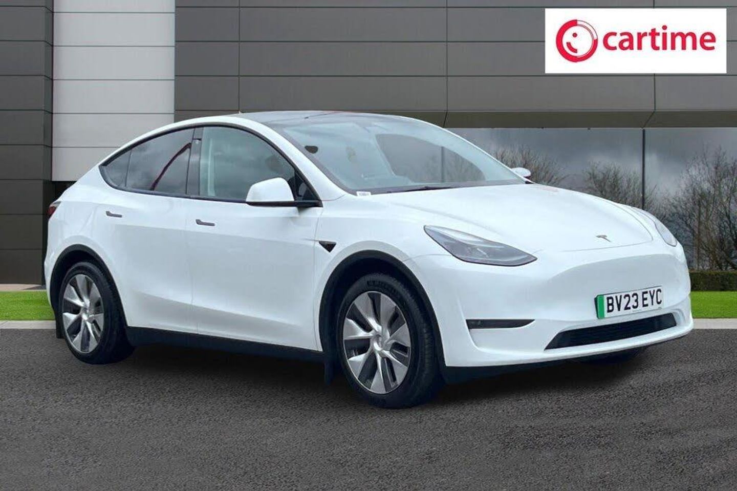 Used 2023 TESLA MODEL Y LONG RANGE AWD for sale - PistonHeads UK