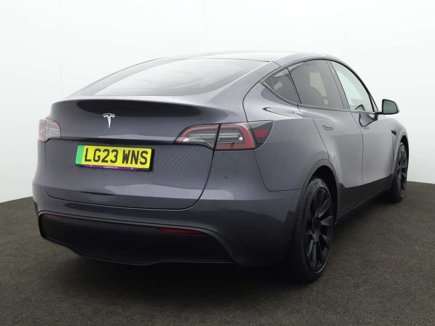 Used 2023 TESLA MODEL Y RWD for sale - PistonHeads UK