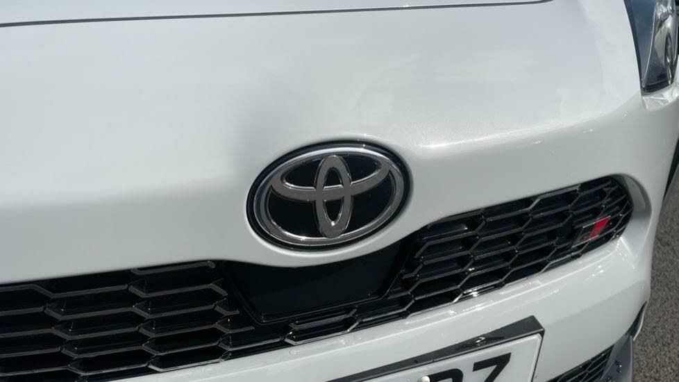 Toyota Yaris Cross 1.5 VVT-h GR SPORT E-CVT Euro 6 (s/s) 5dr