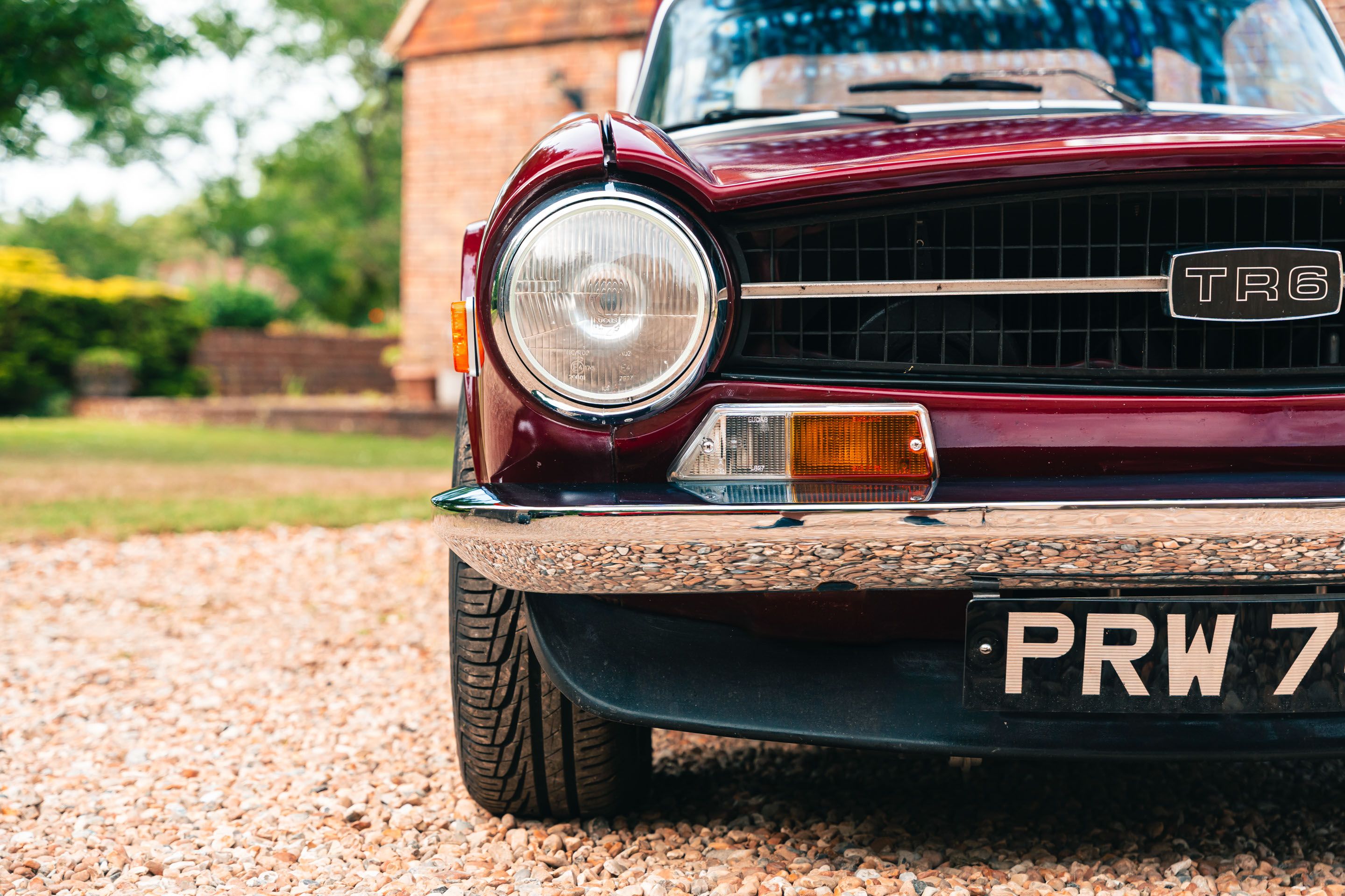 Photo 3 of 12 of 1969 Triumph TR6