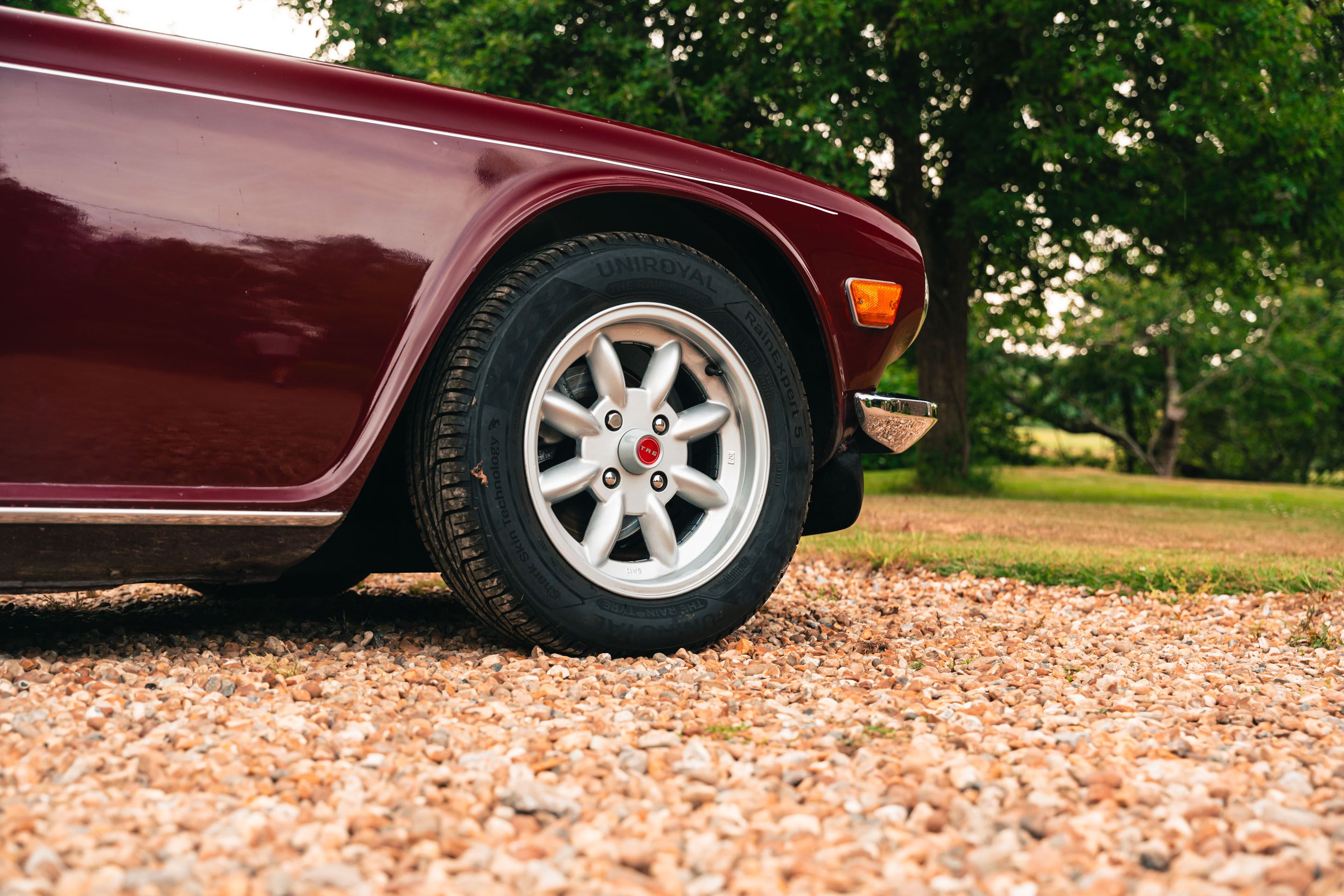Photo 5 of 12 of 1969 Triumph TR6