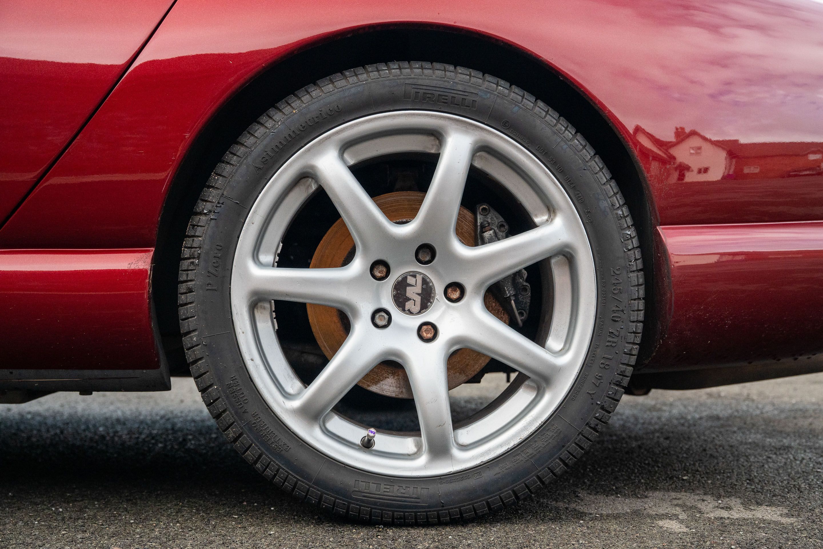 Photo 5 of 12 of 2000 TVR Cerbera Speed Six 4.0-litre
