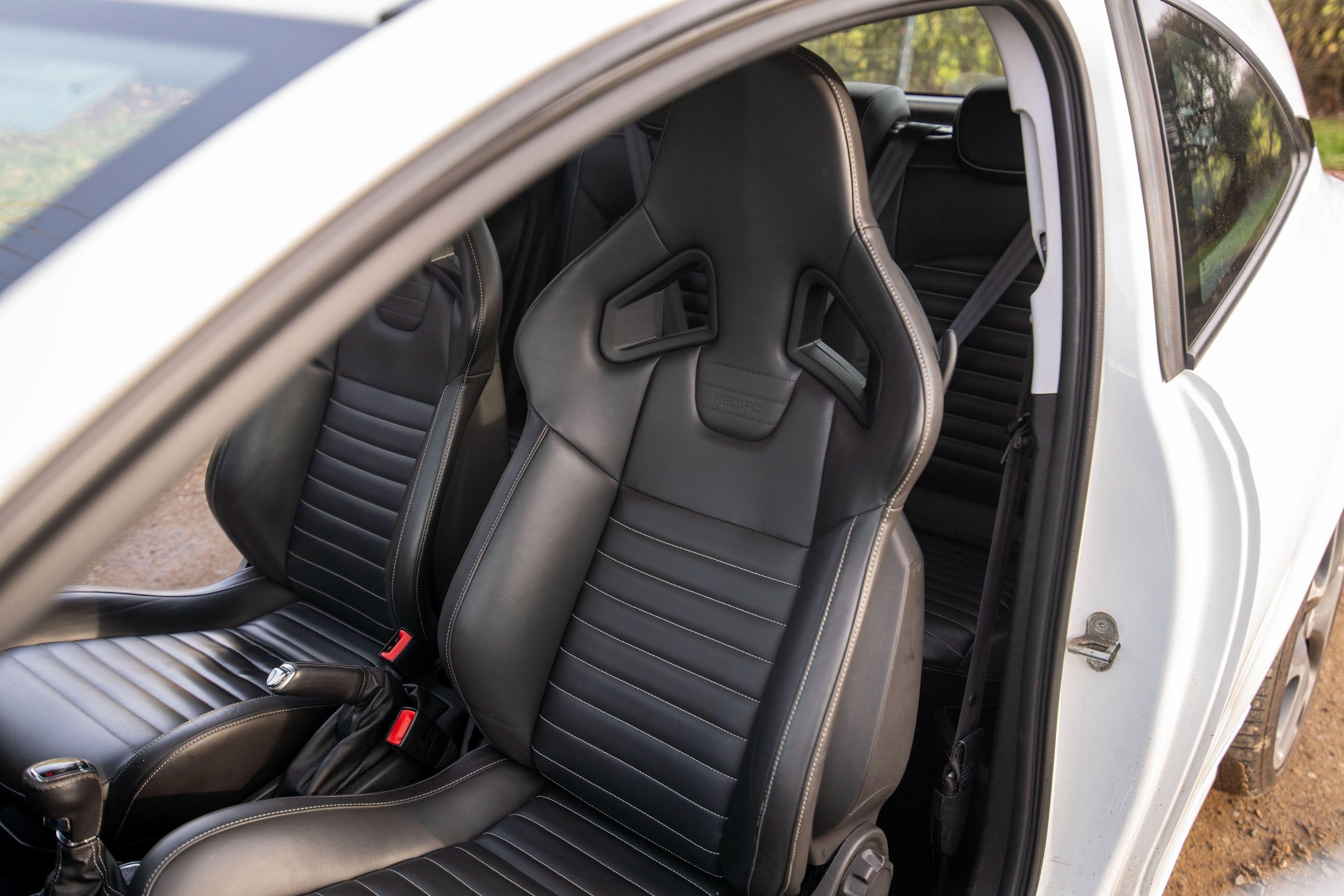 Photo 7 of 12 of 2016 Vauxhall Corsa VXR