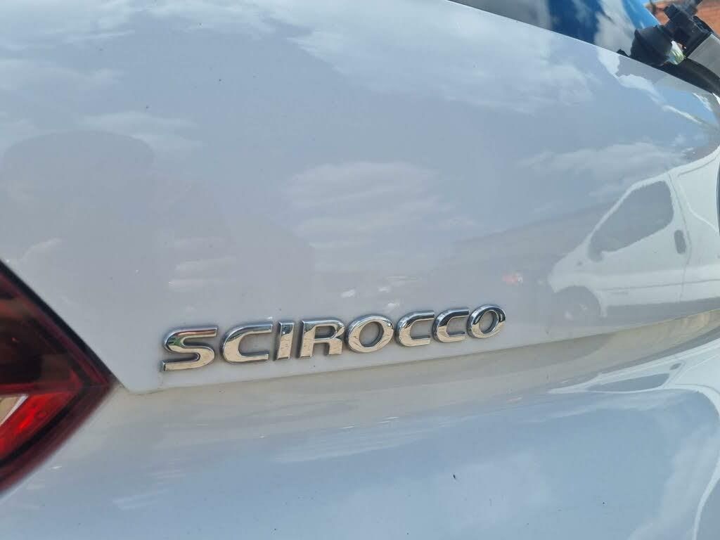 Volkswagen Scirocco 2.0 TDI BlueMotion Tech GT Euro 5 (s/s) 3dr