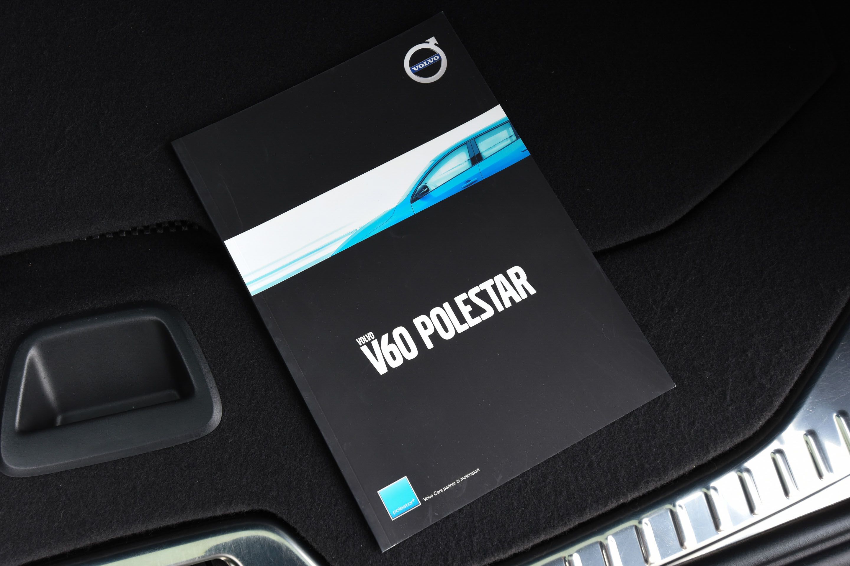 Photo 12 of 12 of 2015 Volvo V60 Polestar