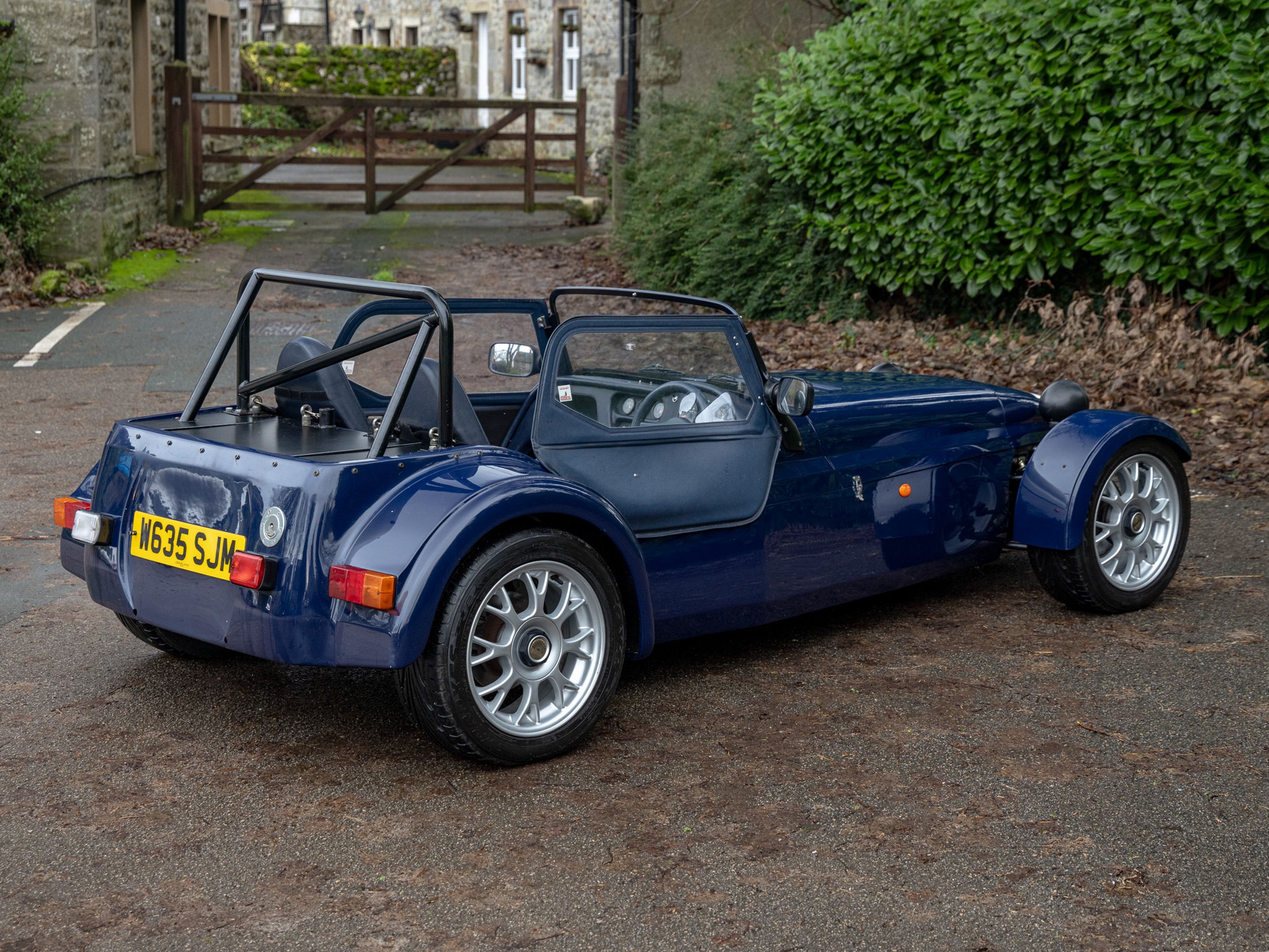 Photo 2 of 12 of 2000 Westfield SE Zetec 1800Q