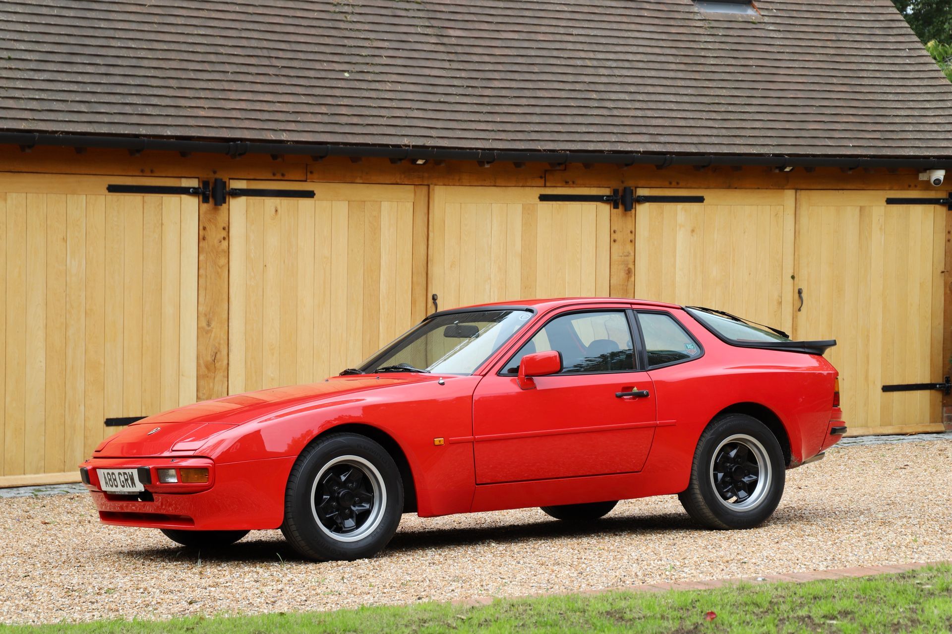 Porsche 944